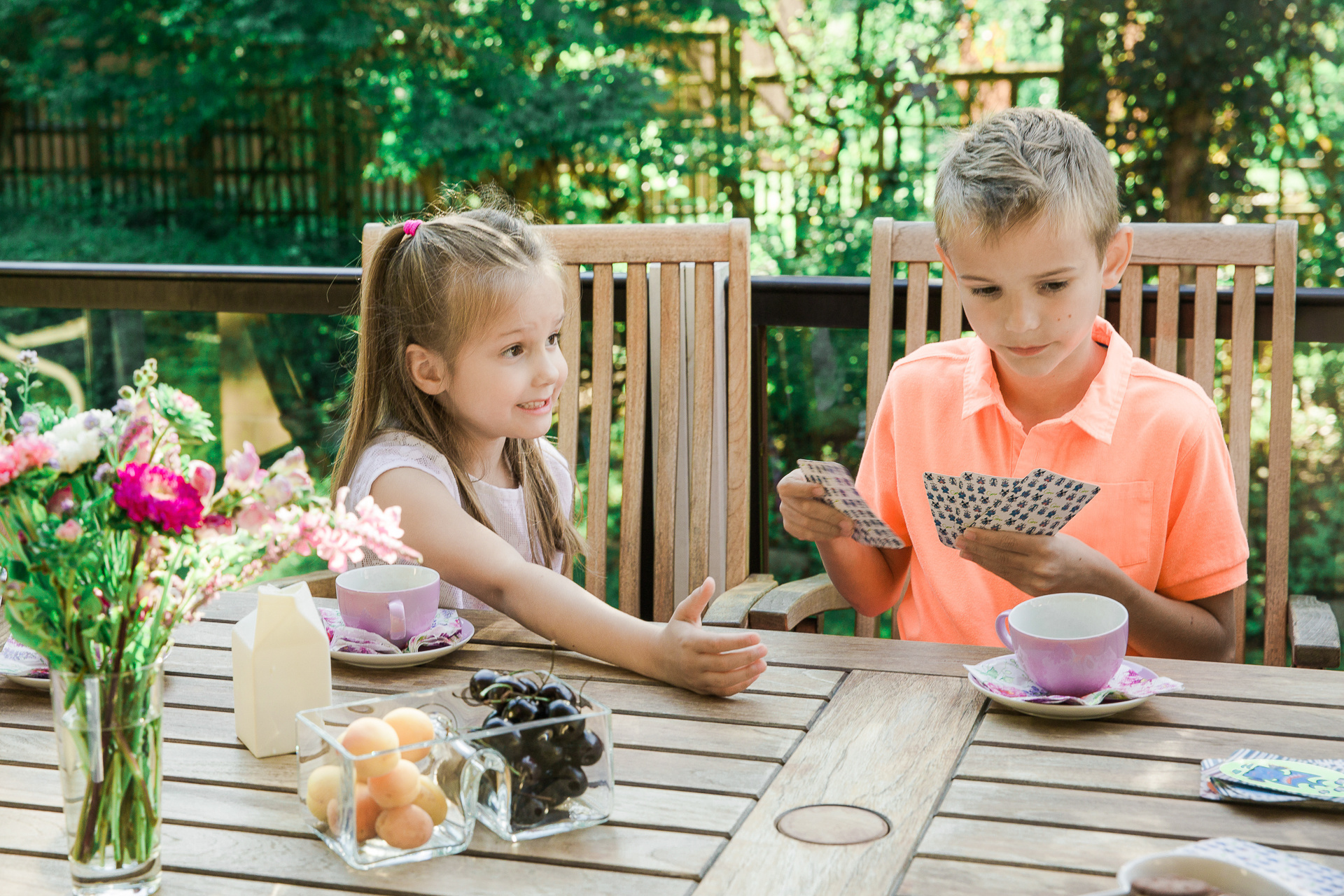 Life Style tyylinen perhekuvaus Helsingin Tammisalossa