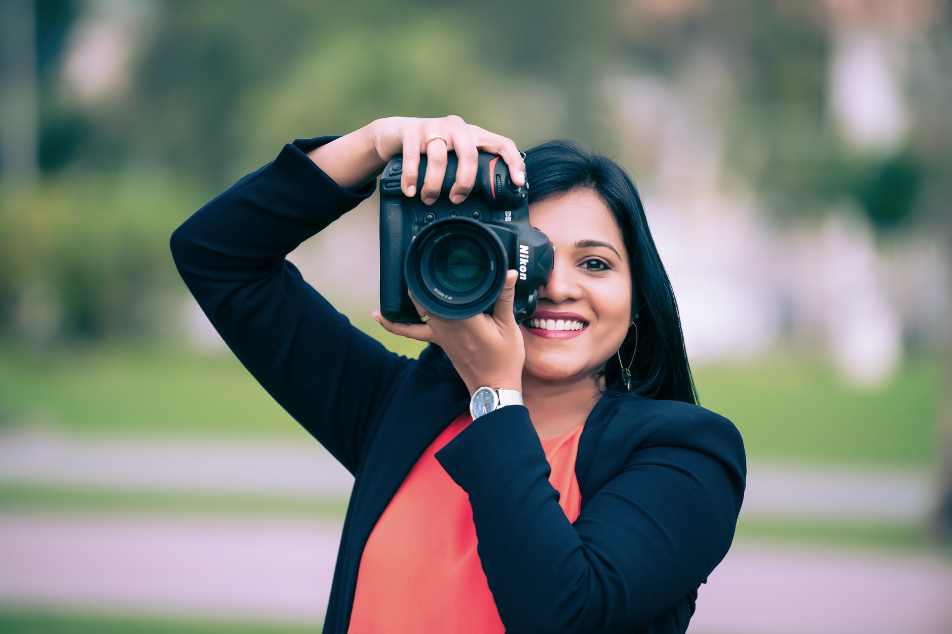Nithya Rajkumar Photography | Personal Brand, Headshot & Mother-Child Portrait Photographer Dubai