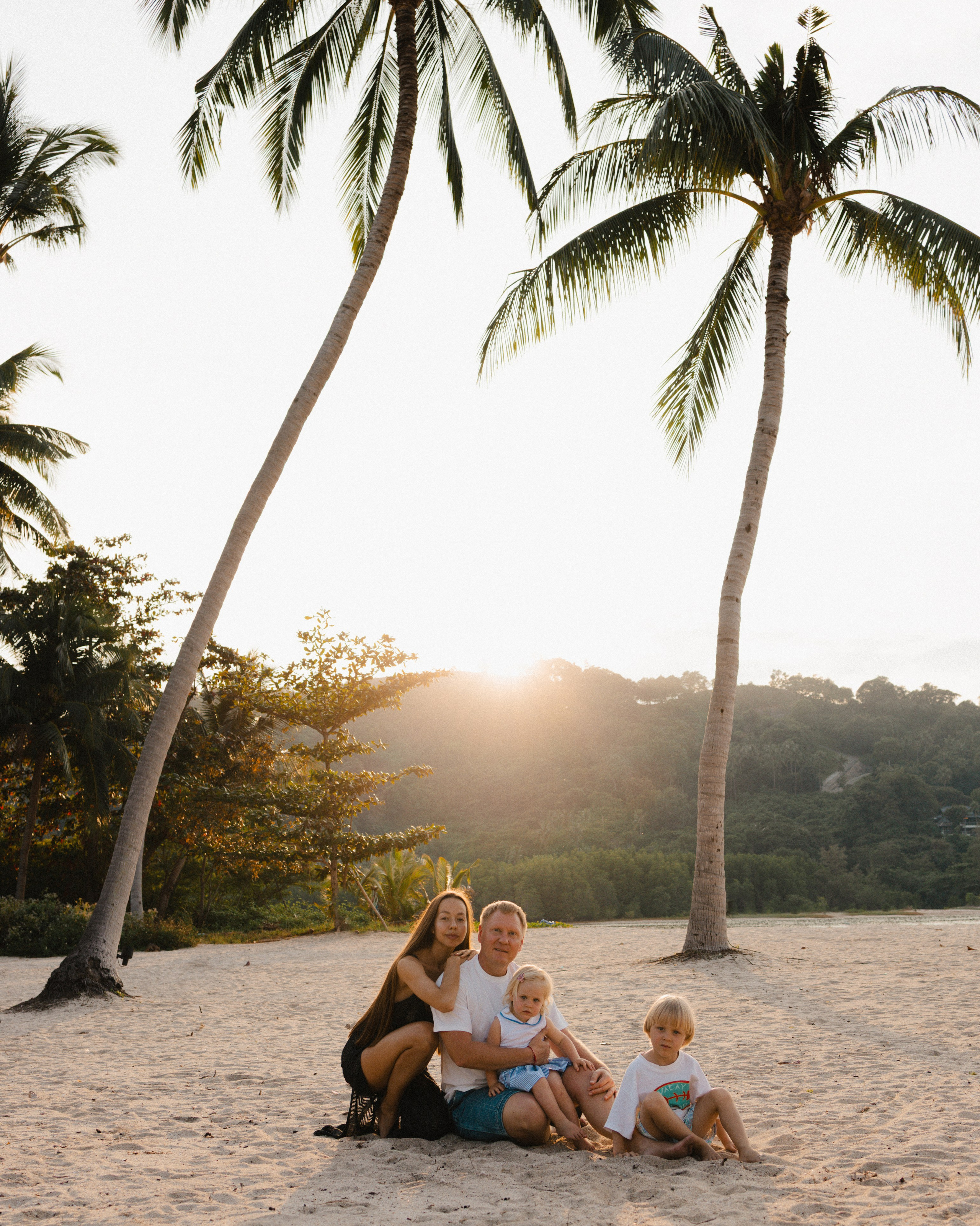 LOCATIONS. Photographer on Koh Samui Elena