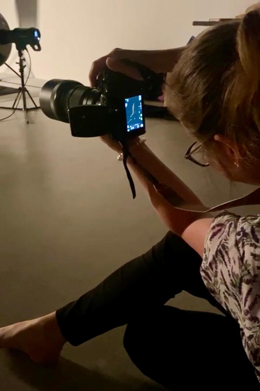 Estos son los servicios que ofrezco como fotógrafa. Distintos paquetes de horas y precios. Fotógrafa de Periodismo y Documentación, Teatro, Cine, Shooting para Modelos, Bodas, Bautizos, Comuniones, Familia y Eventos