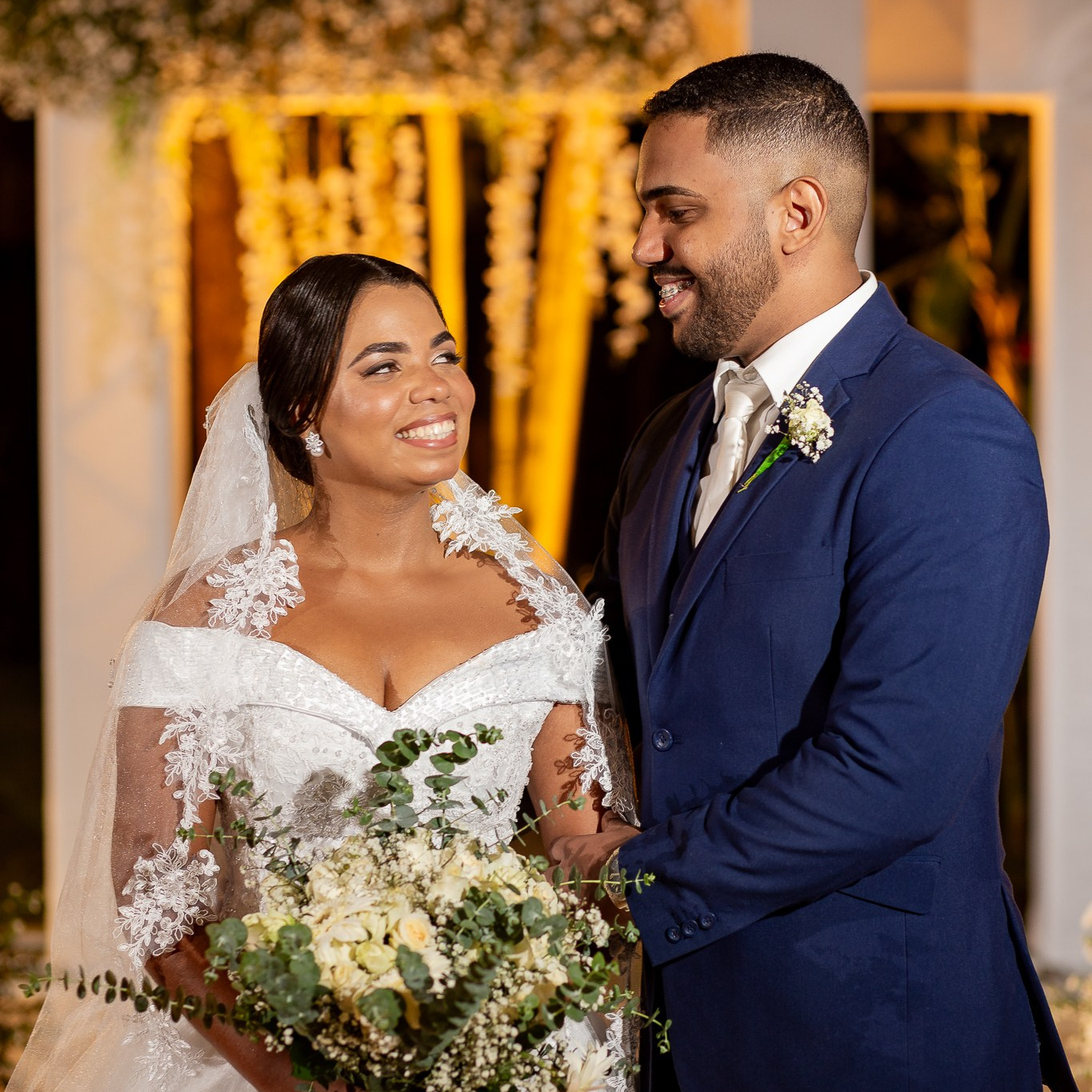 Coração Por Trás das Lentes, Mais que Cinegrafista, um Contador de Histórias, Histórias que Marcam, Memórias que Vivem. Cinegrafista Especialista em Casamentos