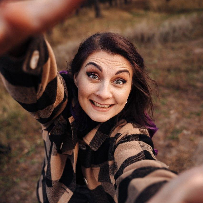 Kontakt. Karina Czernecka Foto