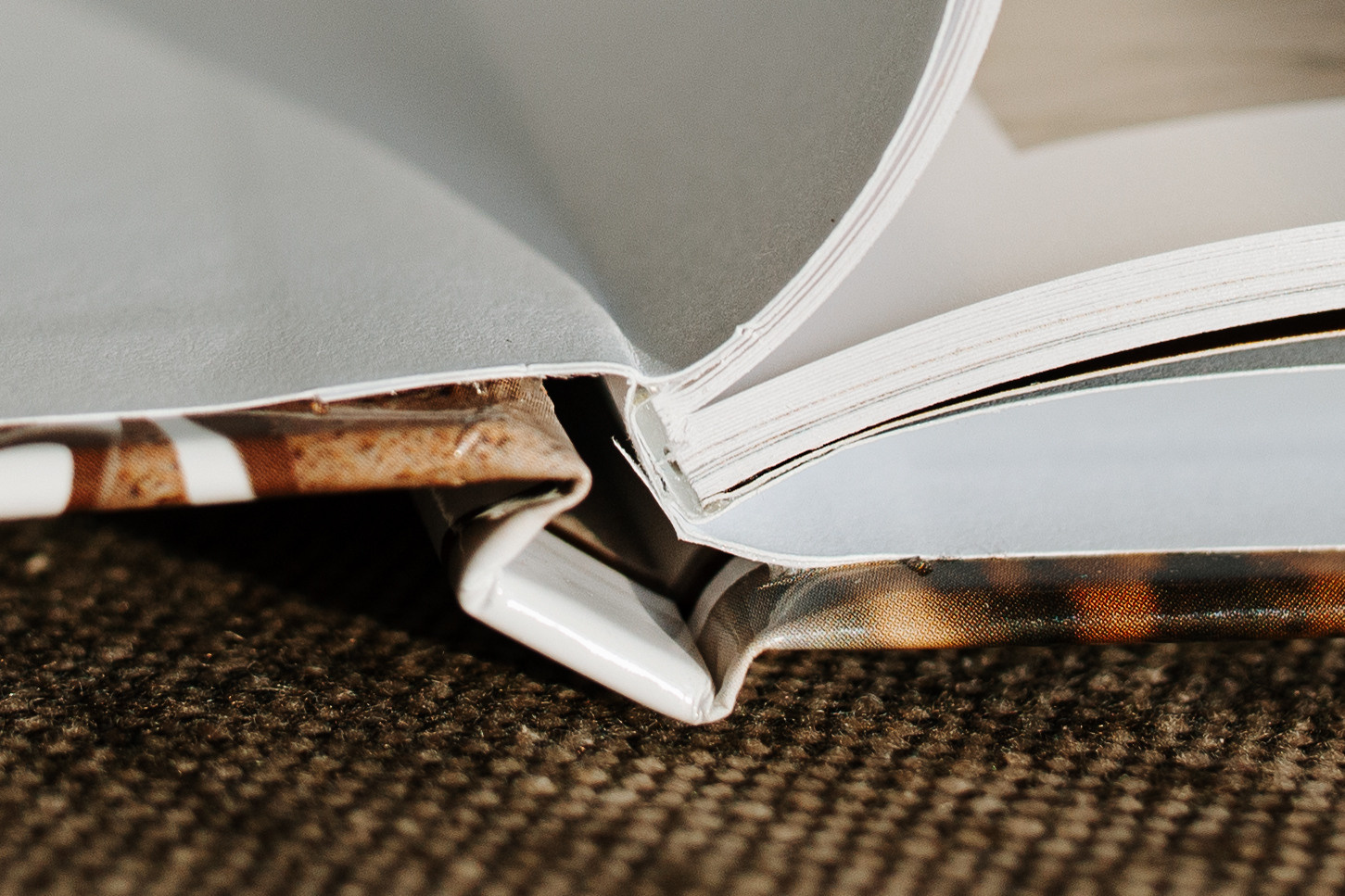 Kāpēc laba foto grāmata nemaksā lēti?