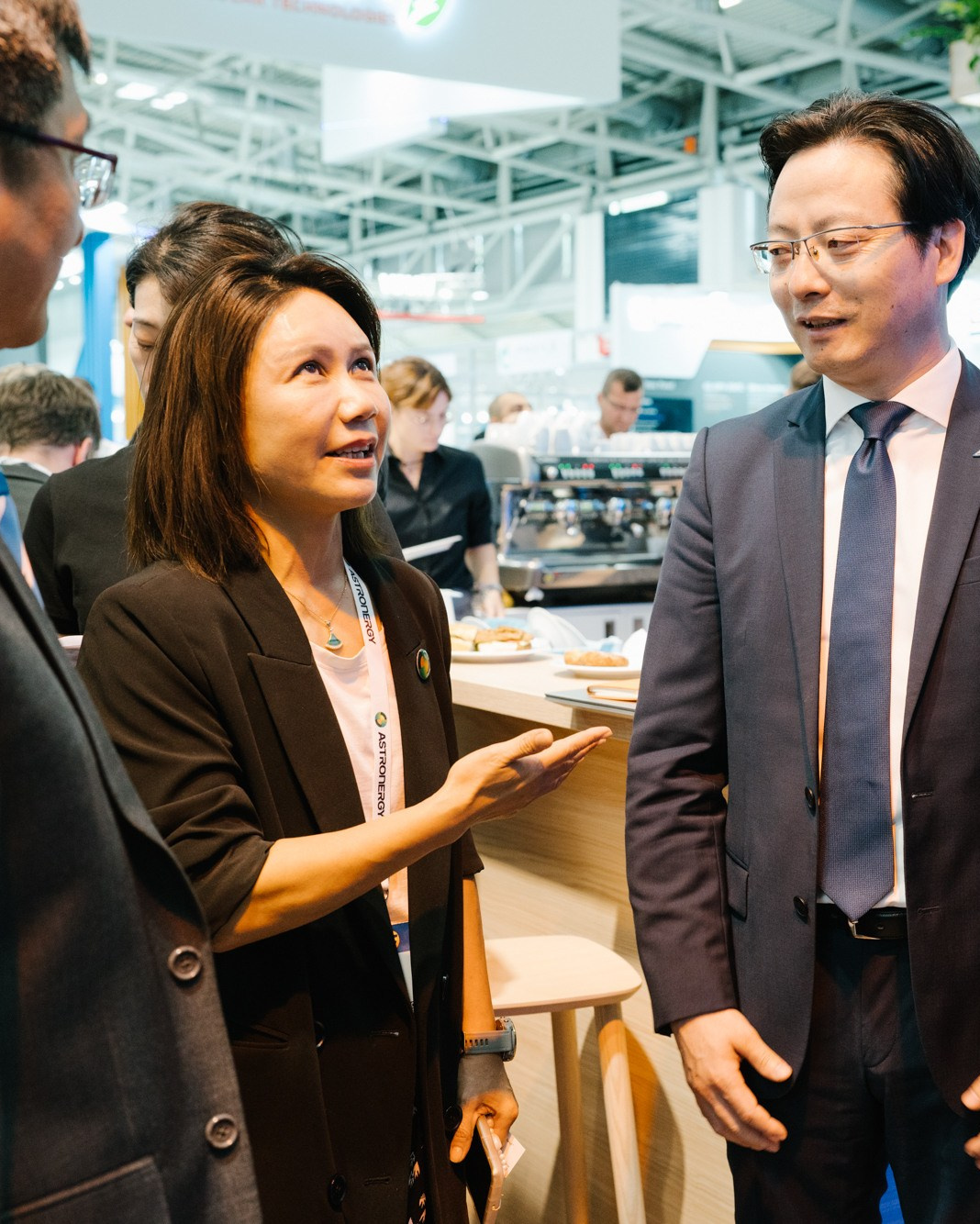 Business professionals networking at a corporate event in Munich, captured by a professional event photographer