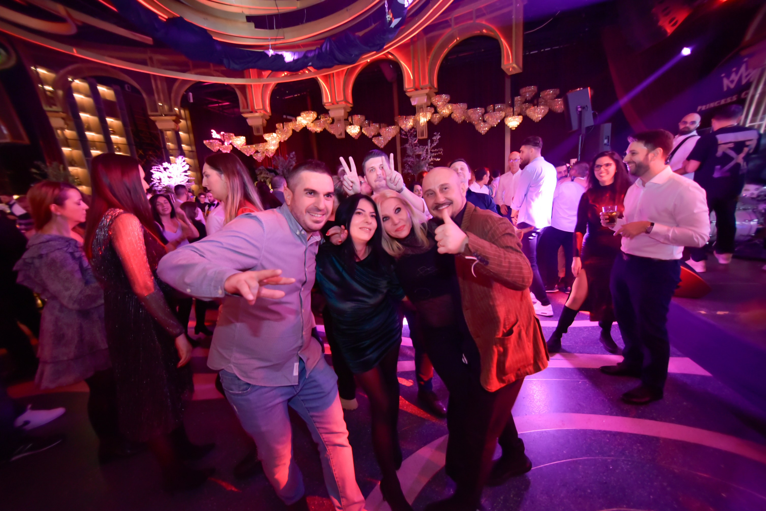 Vibe-ul în pozele tale. Wedding photographer from Bucharest Eugen Elisei