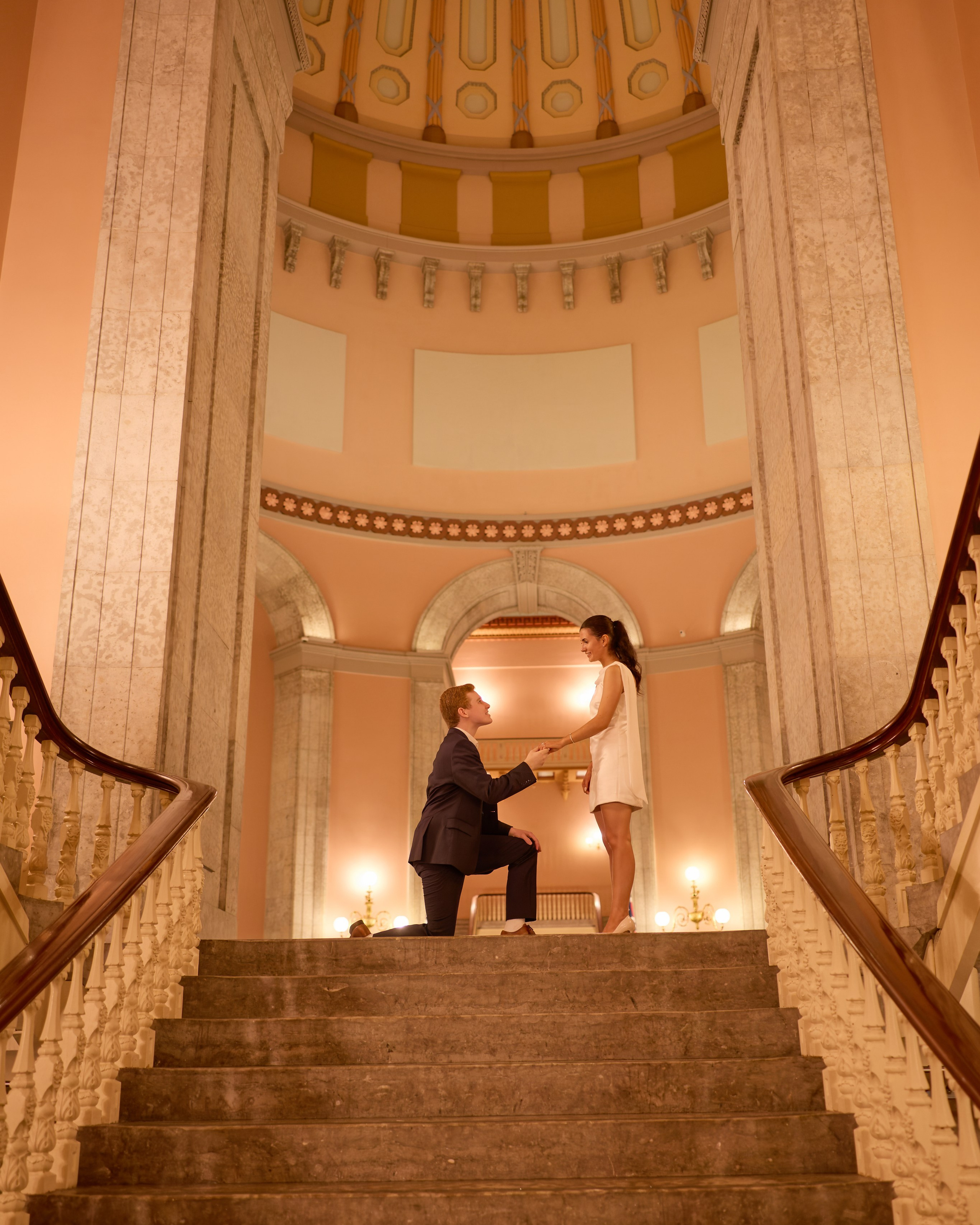 Ohio Statehouse in Columbus — Romantic Proposal Location Near Columbus (1). Kovyphoto