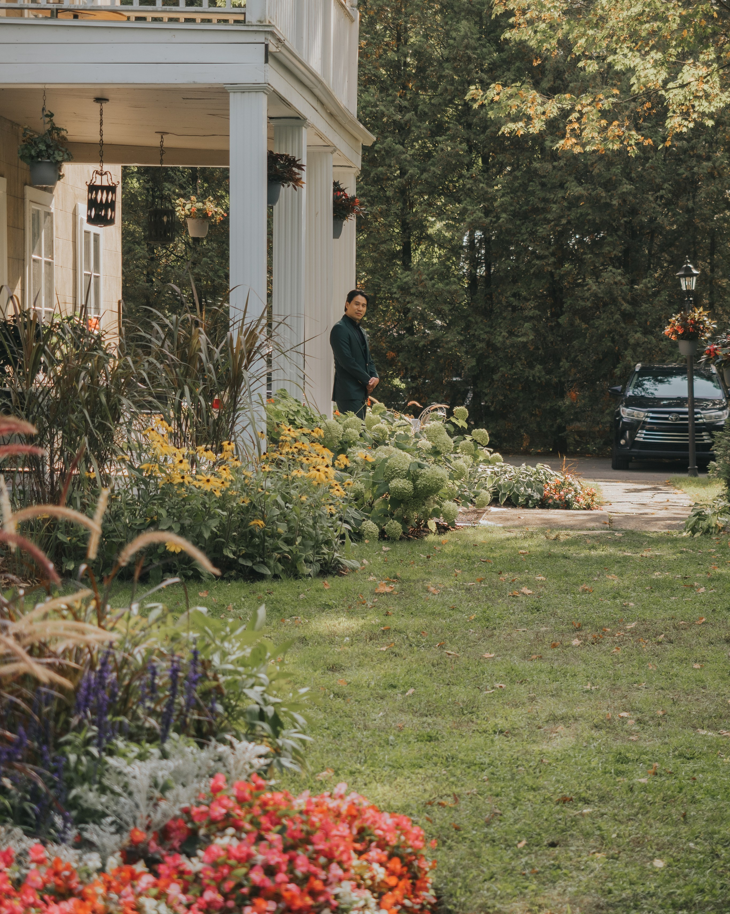 The most romantic rustic wedding venues in and around Montreal. Montreal Wedding Photographer — Muriel Oe Photo
