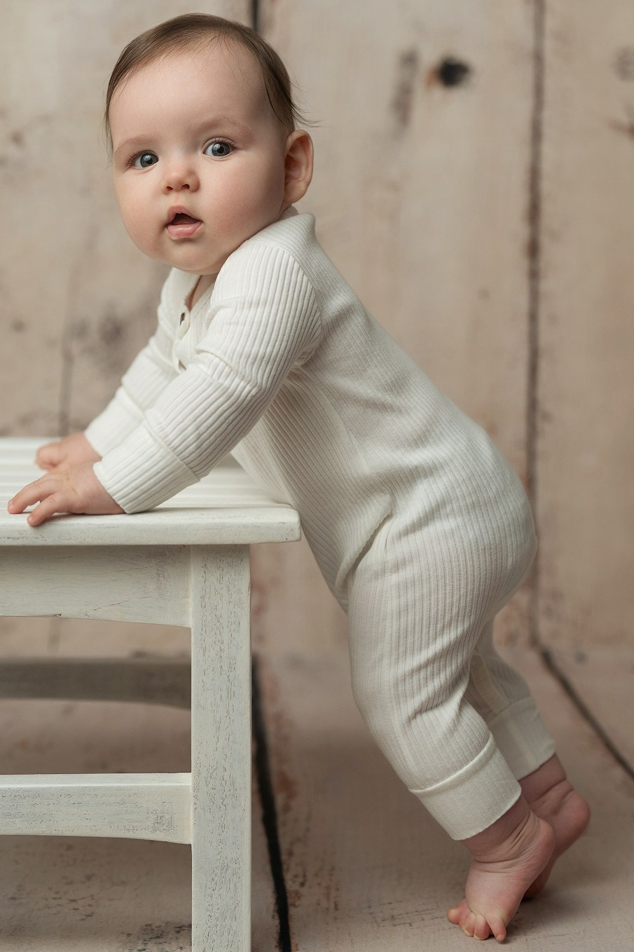 Cake smash outfits for girls. Newborn and family photographer. Hills District. Sydney