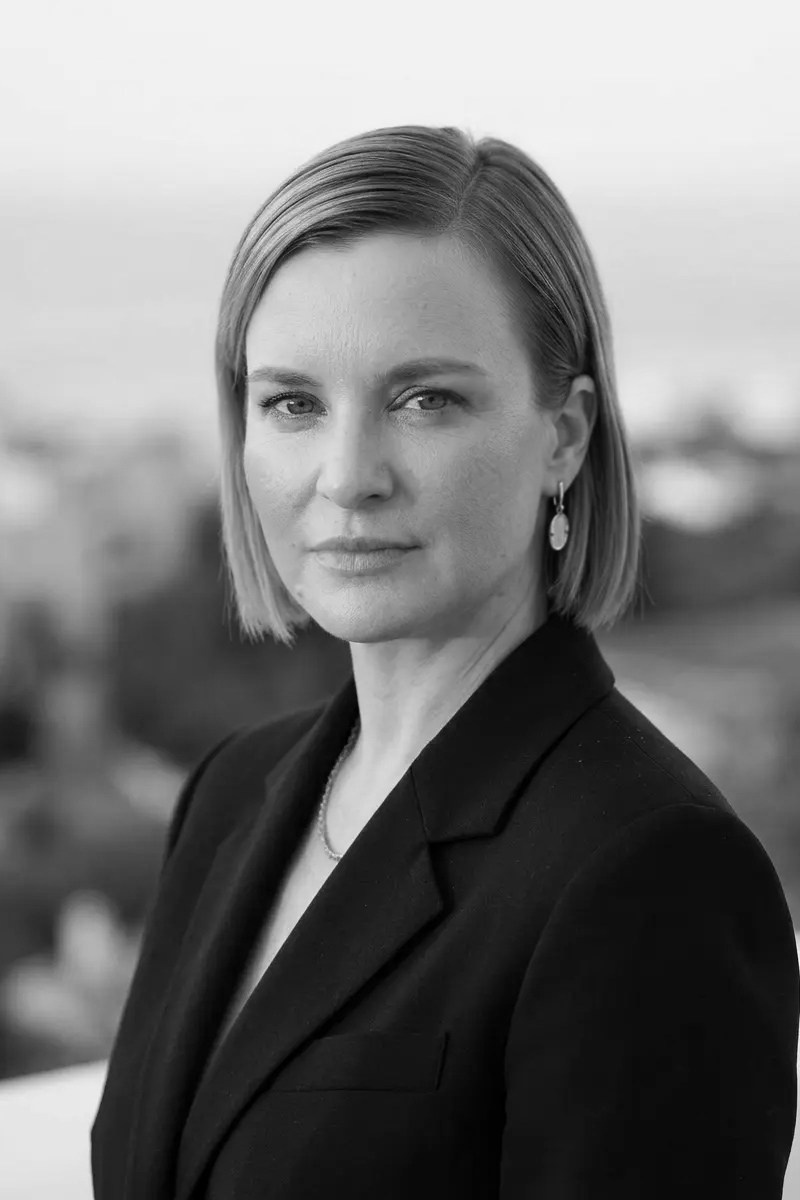 Я — Элиана Плотская, организатор свадеб и событий в Бодруме и Стамбуле. Создаю атмосферные, стильные и душевные праздники для людей со всего мира.