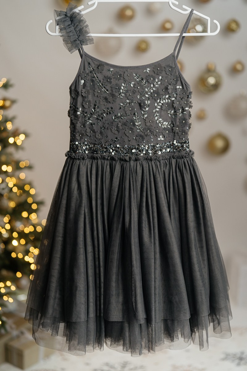 Cake smash outfits for girls. Newborn and family photographer. Hills District. Sydney