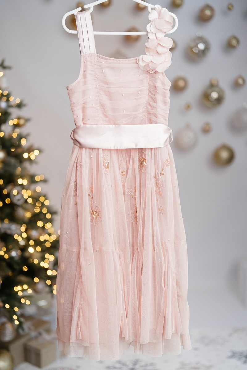 Cake smash outfits for girls. Newborn and family photographer. Hills District. Sydney