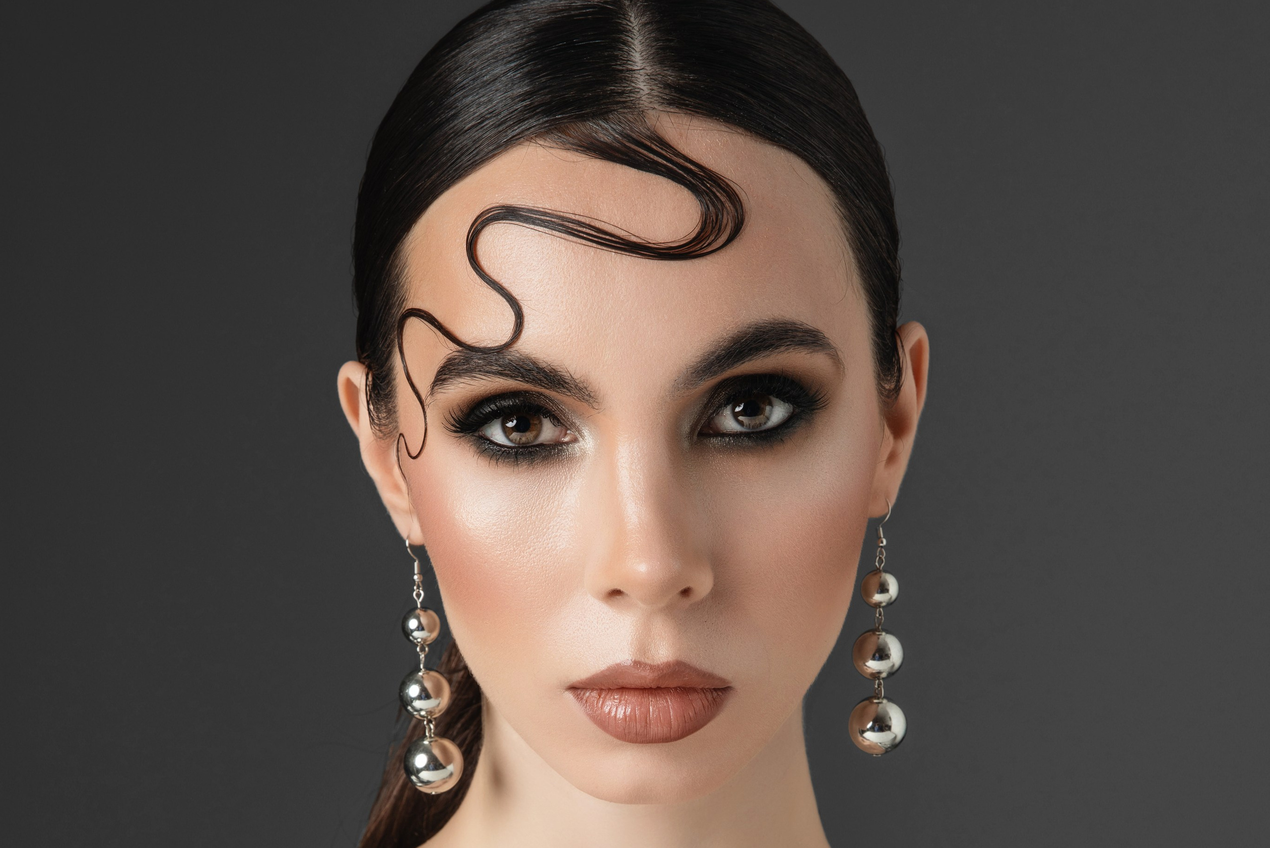 Makeup artist and hair stylist for editorial photo shoot in Milan Italy