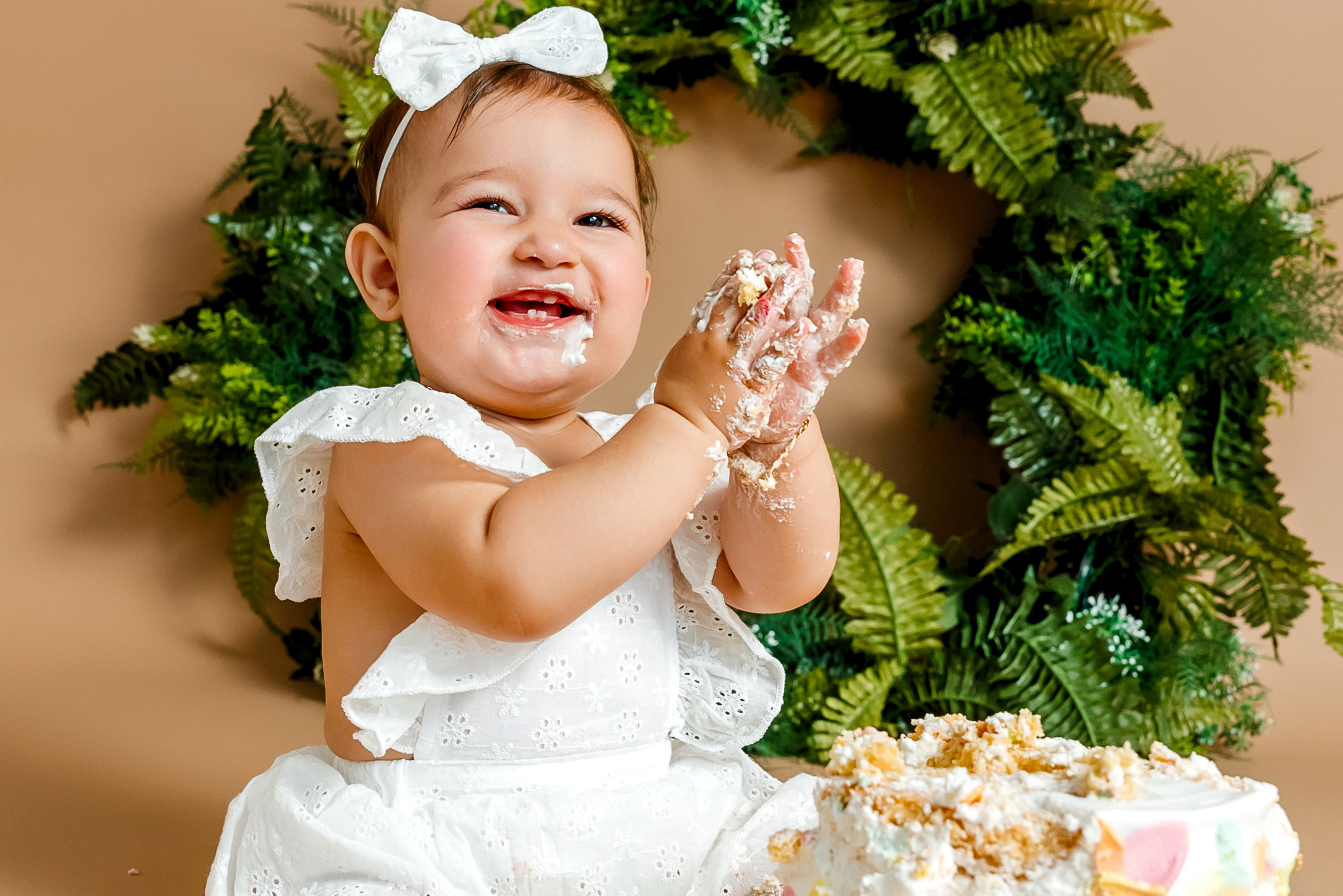 бебешка фотосесия, smash-cake, фотосесия за една годинка, фотограф бургас