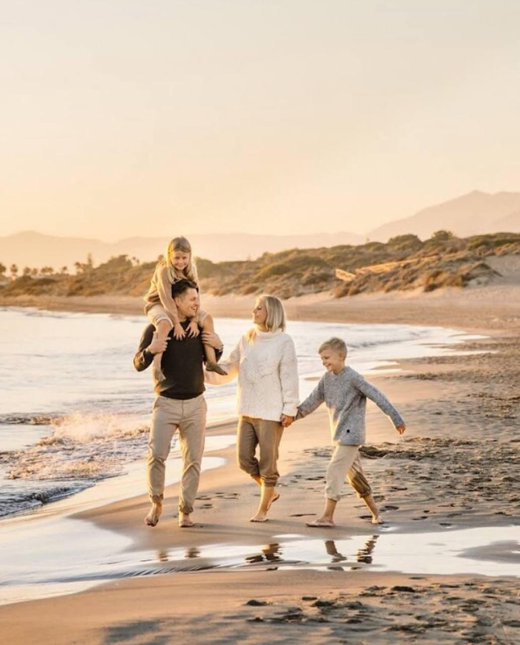 Locations for family and couple photoshoots. Wedding photographer in Marbella, Estepona, Malaga, Gibraltar, Cadiz — Valentina Abrazey