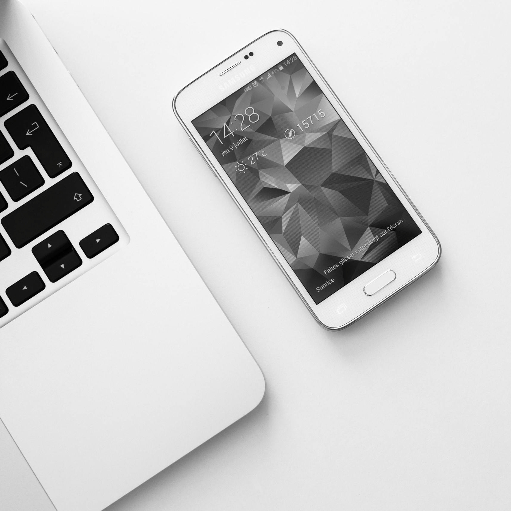 צור קשר. צילומי הריון, ניו בורן, גיל שנה בראשון לציון -Jenya Rosso Photography