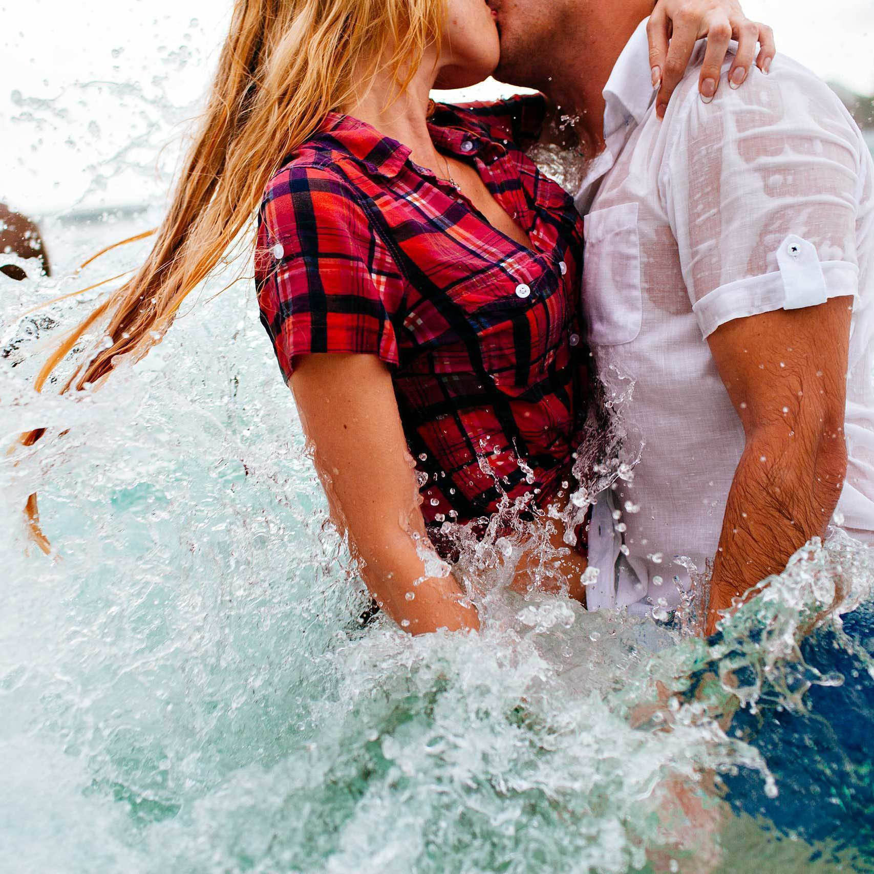 Wedding Photography Services at Seychelles, Mahe, La Digue, Praslin by award winning destination wedding photographer Sergio Russo. Available worldwide. Premium quality photos. Best value wedding packages.