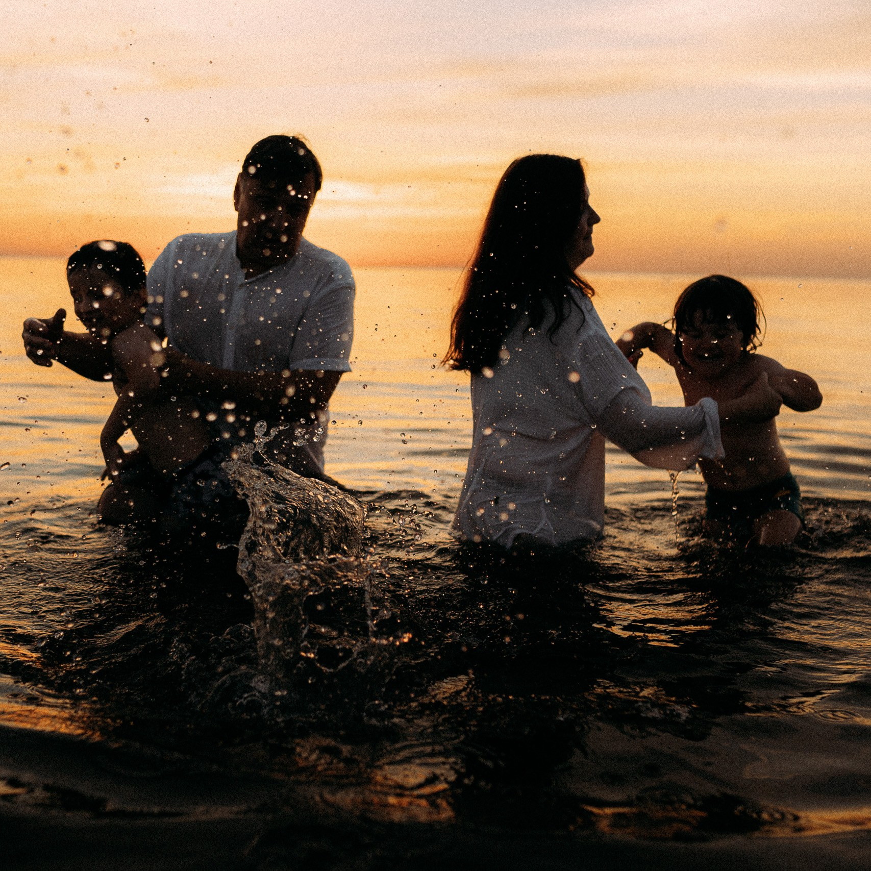 IETEIKUMI ĢIMENES FOTOSESIJAI