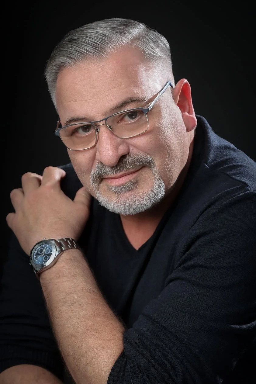 ABOUT — Gershon Abramashvili Photography