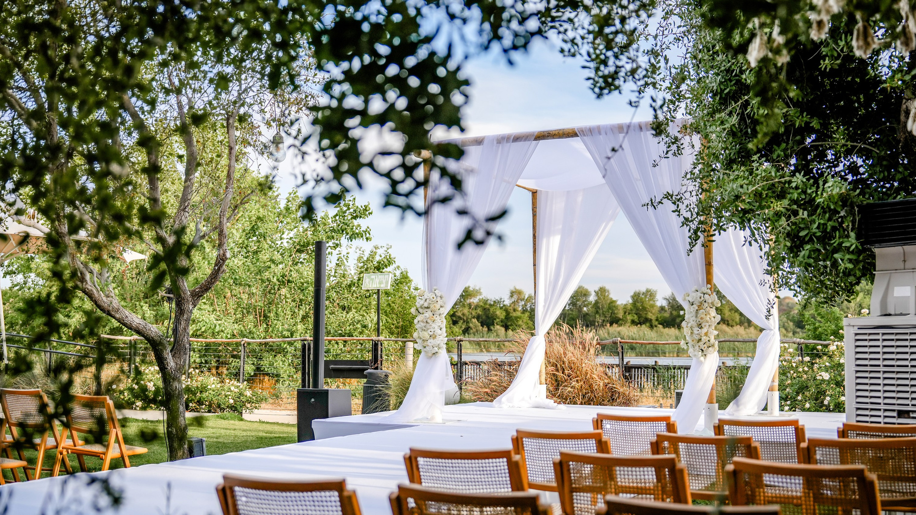 הצעת מחיר בקליק. לופו צלמים — צילום חתונות ואירועים