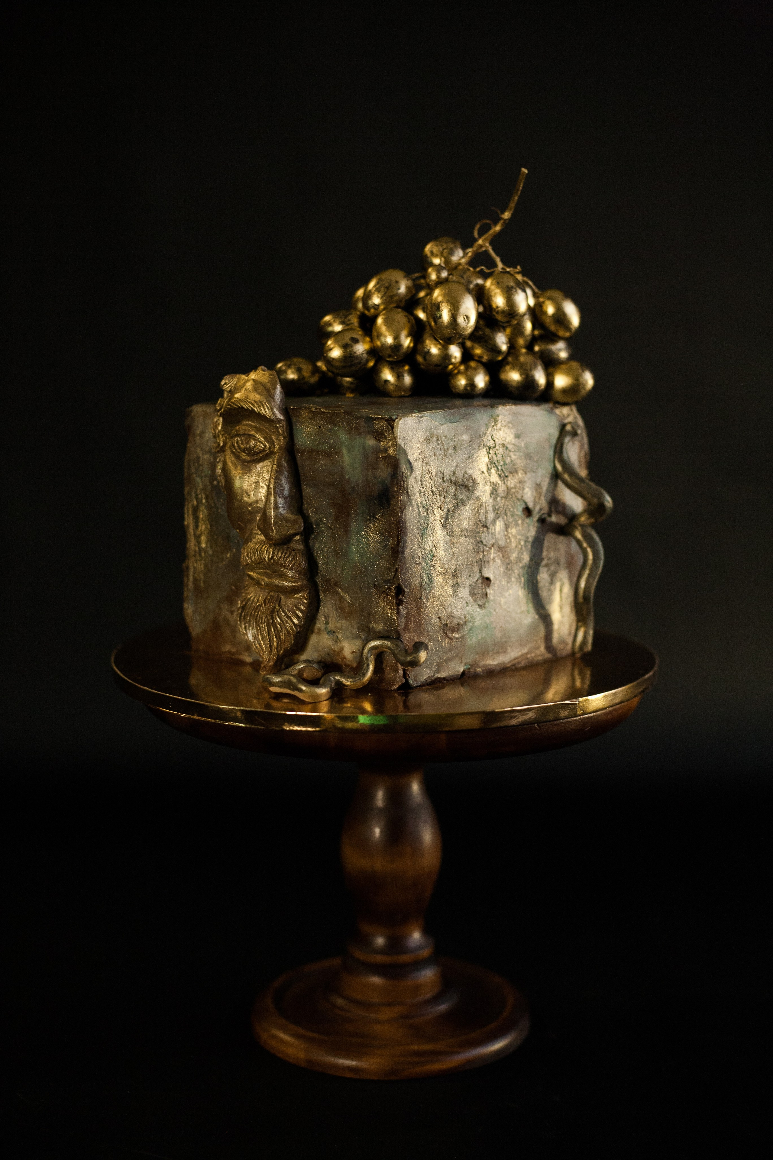 Lero Photographer and a set designer|individual custom portrait and advertising photography in Zutphen