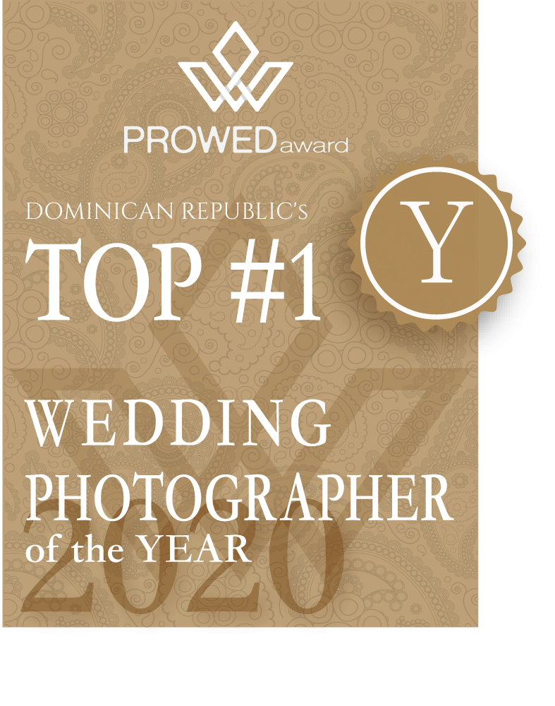 A certificate that says I am the best photographer in the Dominican Republic.