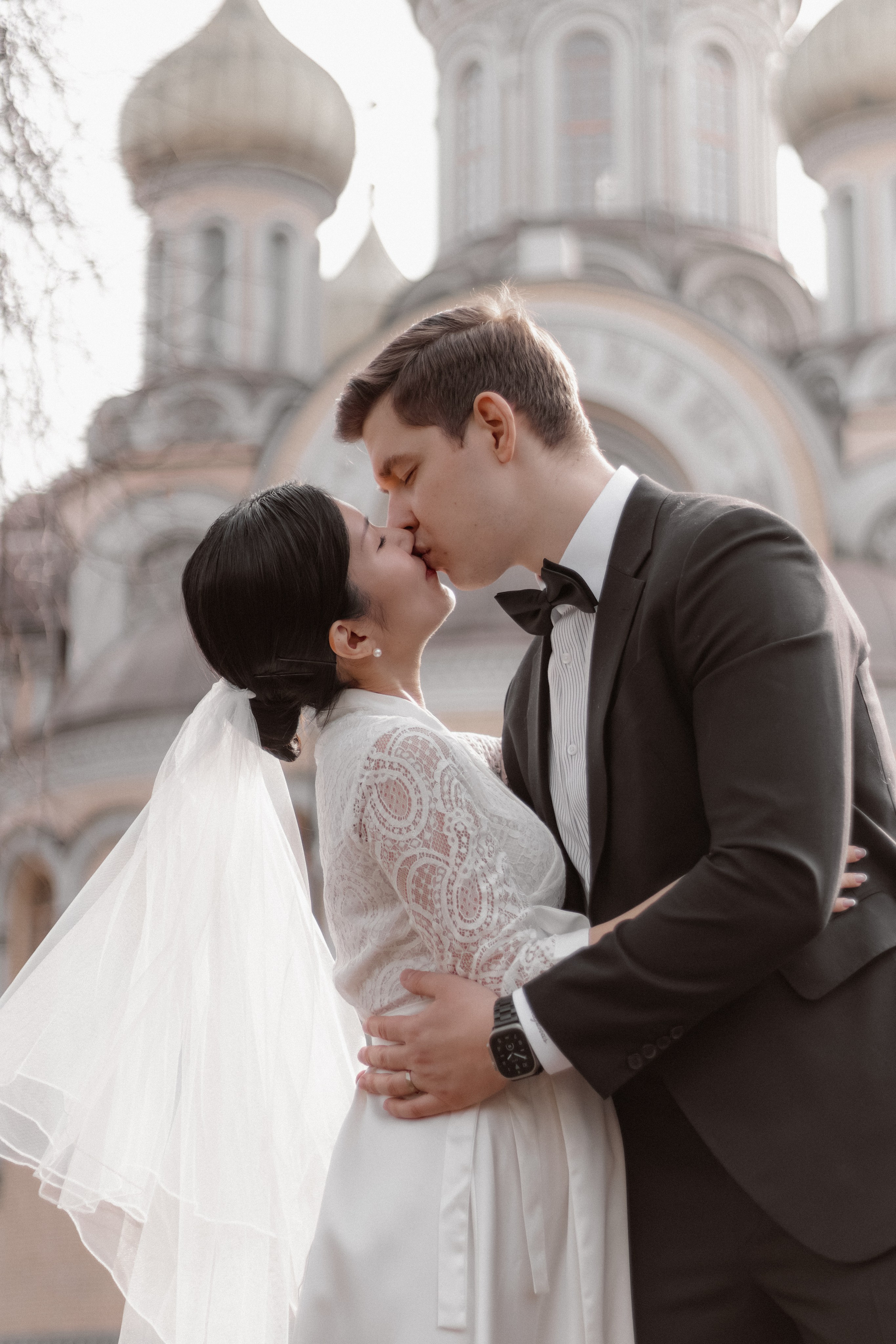 Fotosesija Vilniaus Santuokų Rūmuose. Framed by Evelina | Vestuvių fotografė