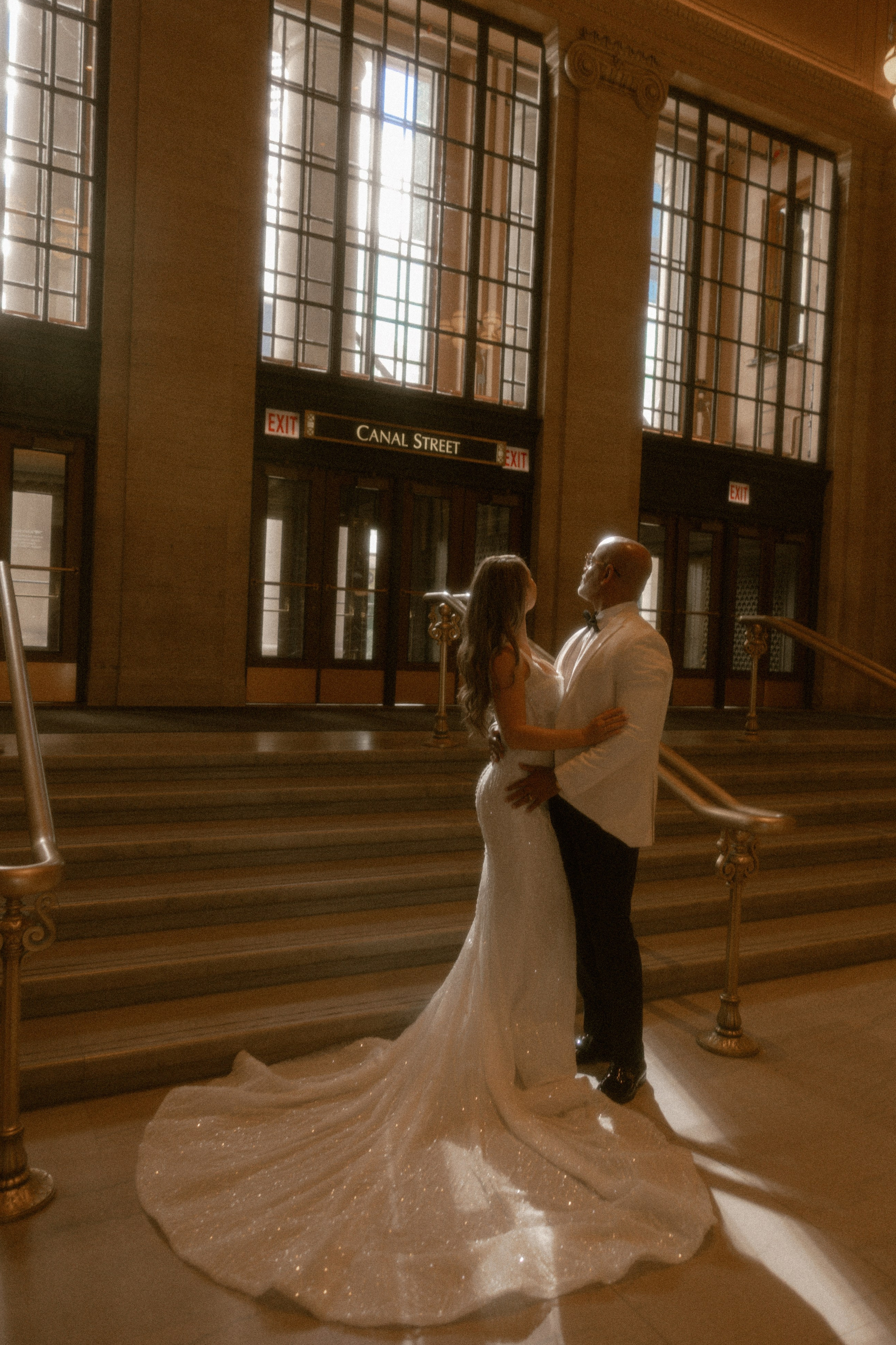 Couple exchanging vows during intimate City Hall wedding ceremony in Chicago
