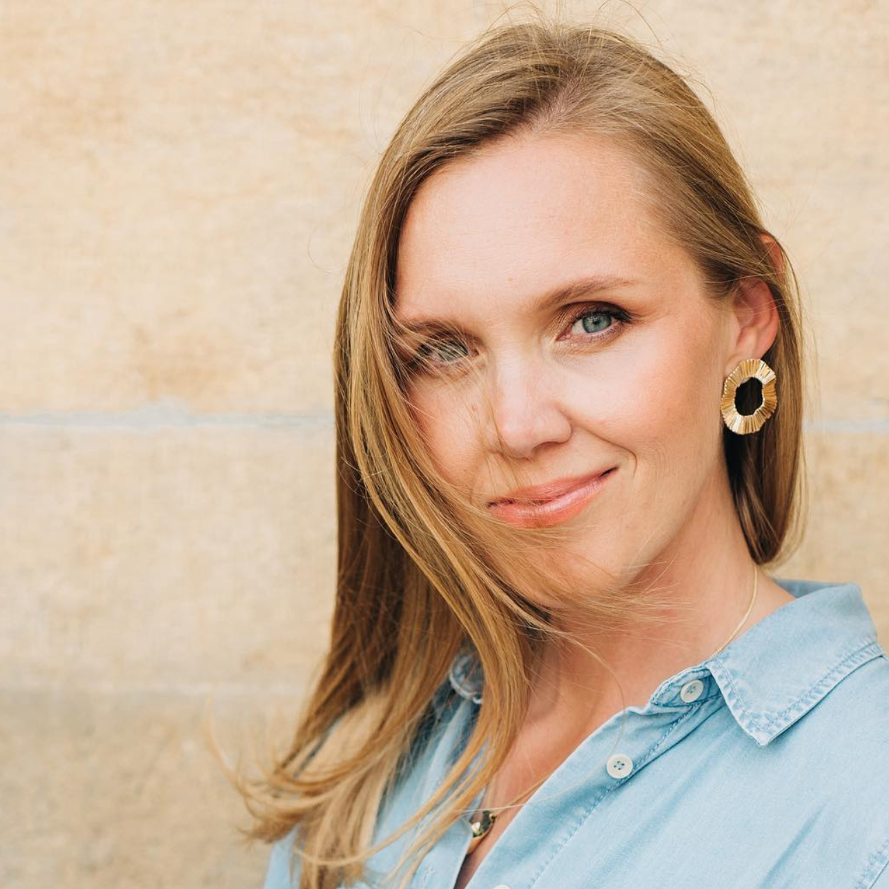 Engager une maquilleuse pour le tournage. Photographe Suisse Tatiana Lyzhina