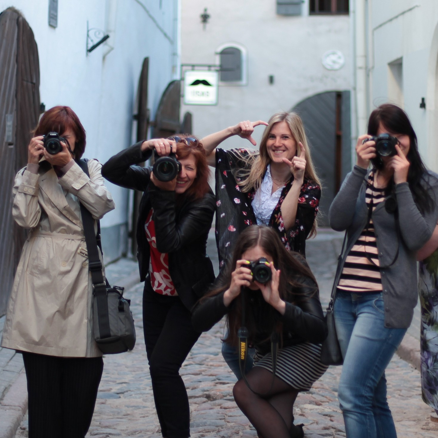 1. LĪMENIS. Fotokursi fotostudijā Rīgā. Profesionāls fotogrāfs Aivars Tipsis