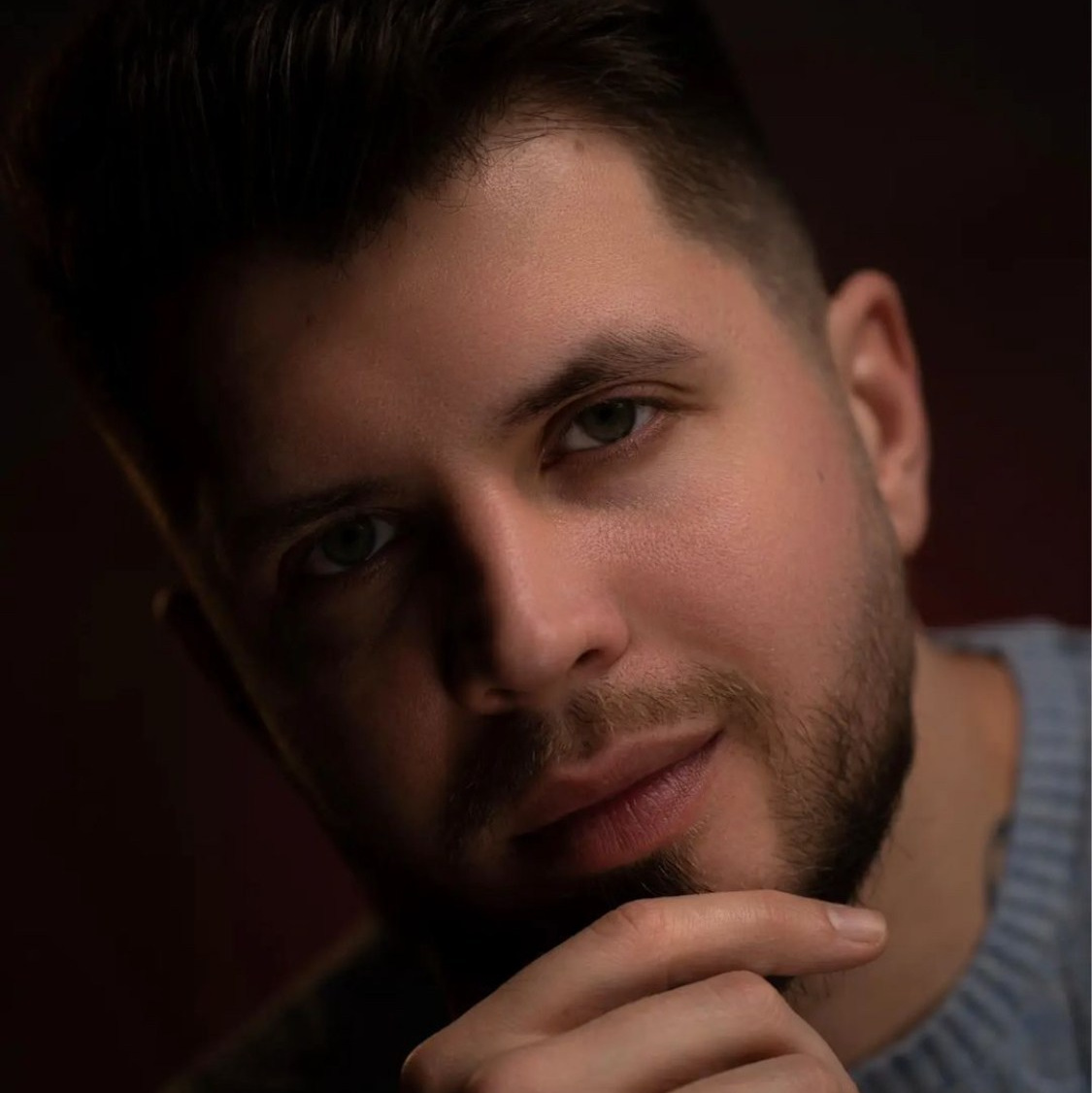 Движ для своих