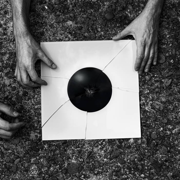 Самые интересные предстоящие выходы альбомов: 9 января 2026 года | FOTKAI