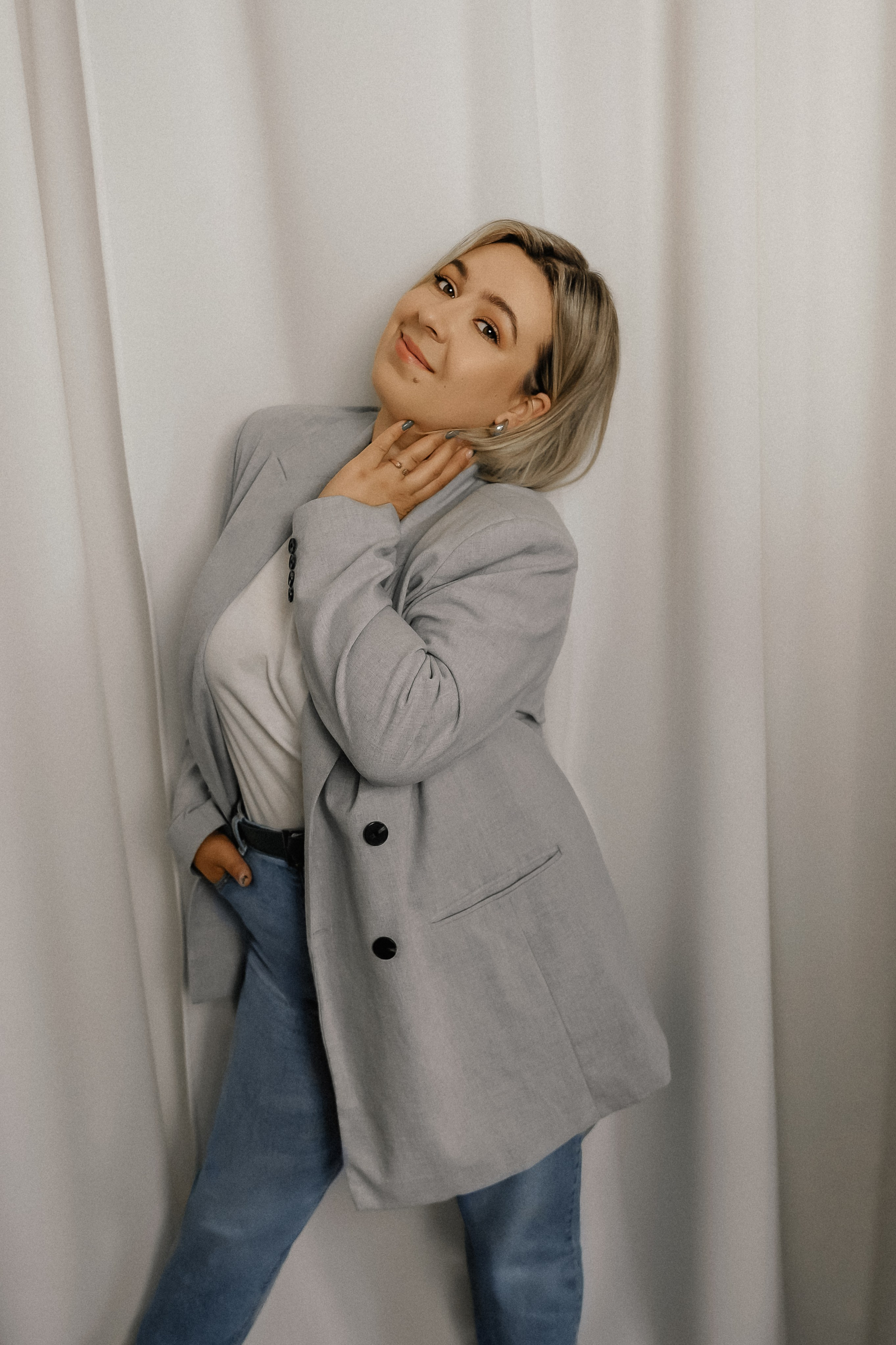 Portrait and Wedding photographer in Poland Nastia Voytko