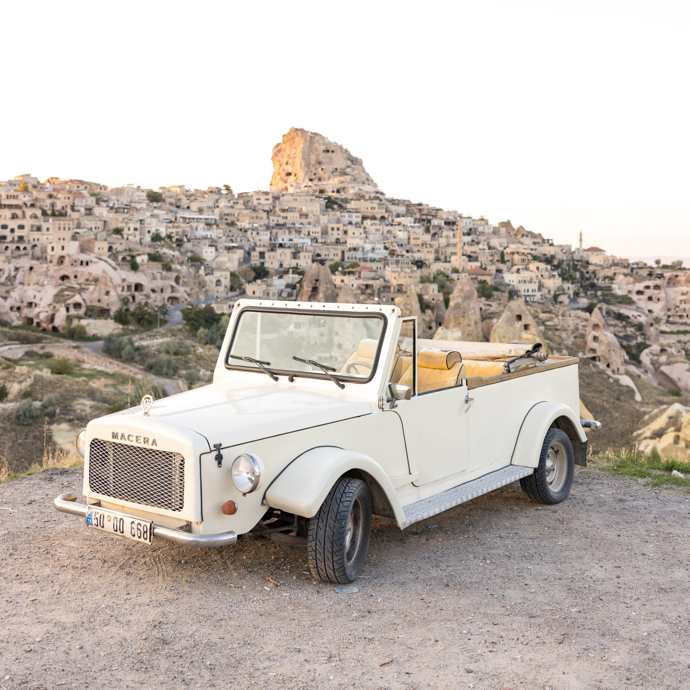 Ретро-тур на кабриолетах – Откройте Каппадокию с ветерком. Ваш помощник в Каппадокии: Индивидуальные экскурсии, маршруты, полеты на воздушном шаре и другие активности