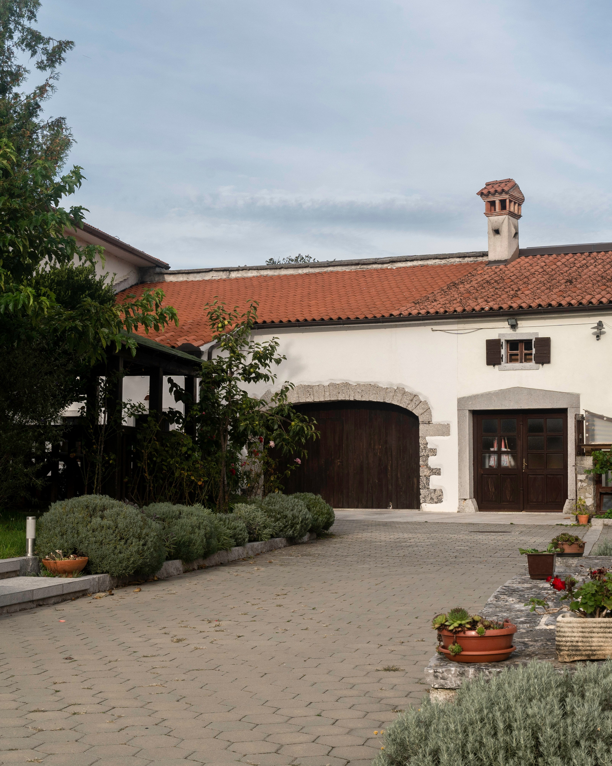 Projekti. Fotografinja in videografinja Mariia Bortiakova iz Slovenije: fotografiranje dogodkov, portretov in snemanje videov po vsej Sloveniji