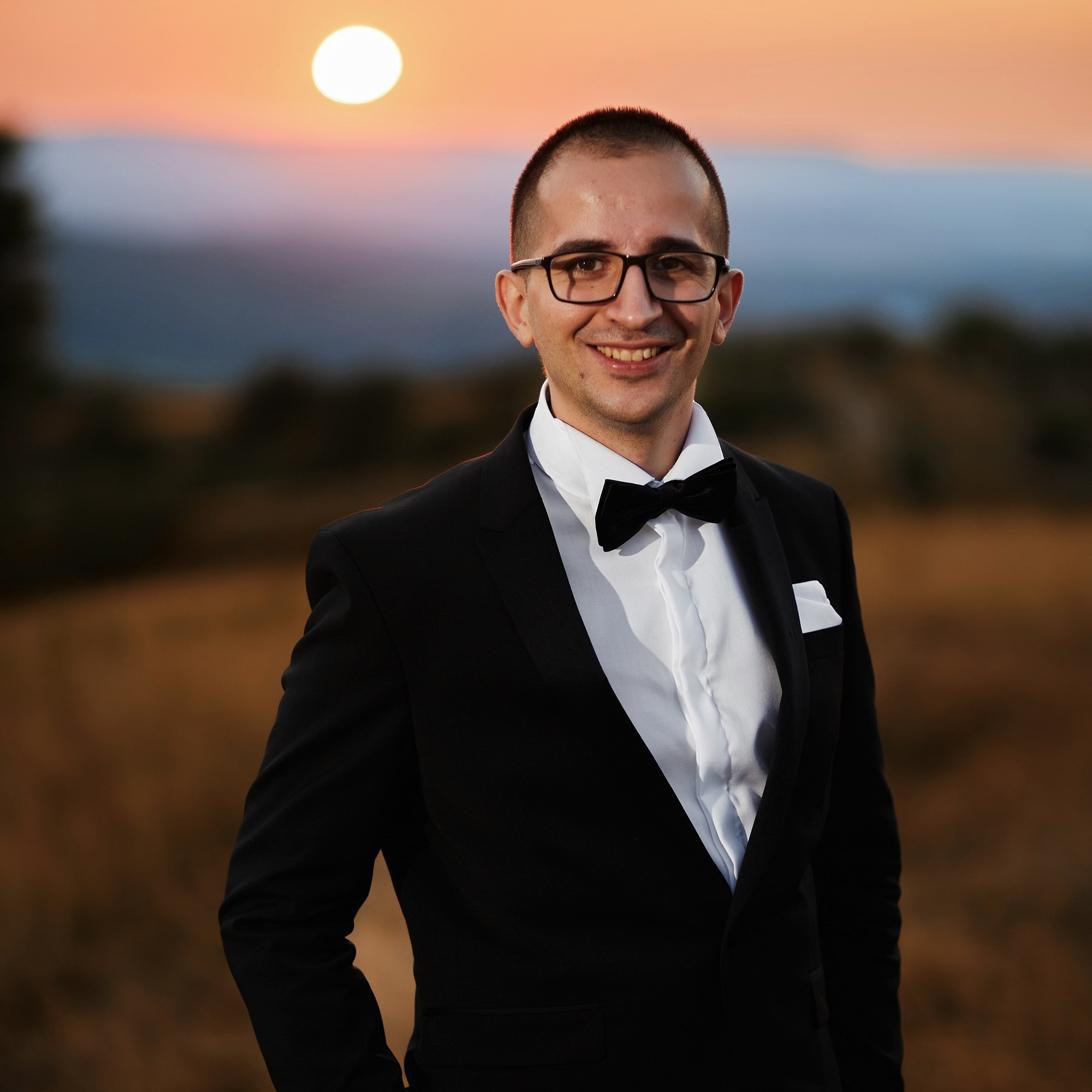 Servicii. Rares Bucur is a professional wedding photographer based in Cluj-Napoca, Romania, specializing in wedding photography