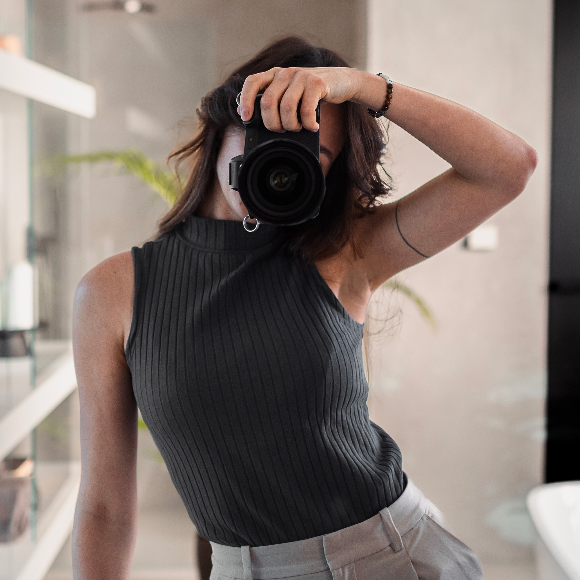 Dana Lišková — Empatická fotografka | Introspektivní umělkyně | Neurodivergentní koučka| Zakladatelka Artepy.cz