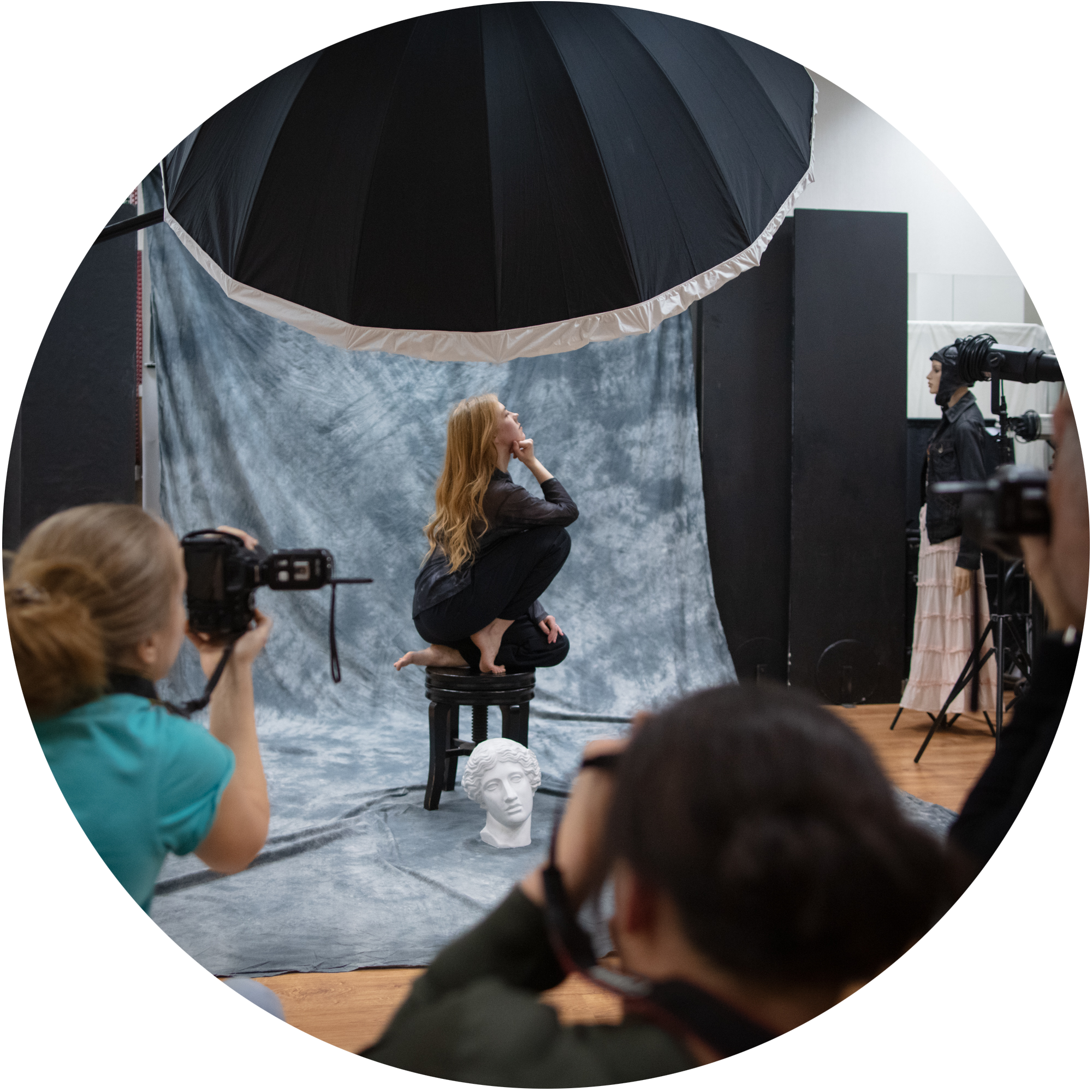 2. LĪMENIS. Fotokursi fotostudijā Rīgā. Profesionāls fotogrāfs Aivars Tipsis