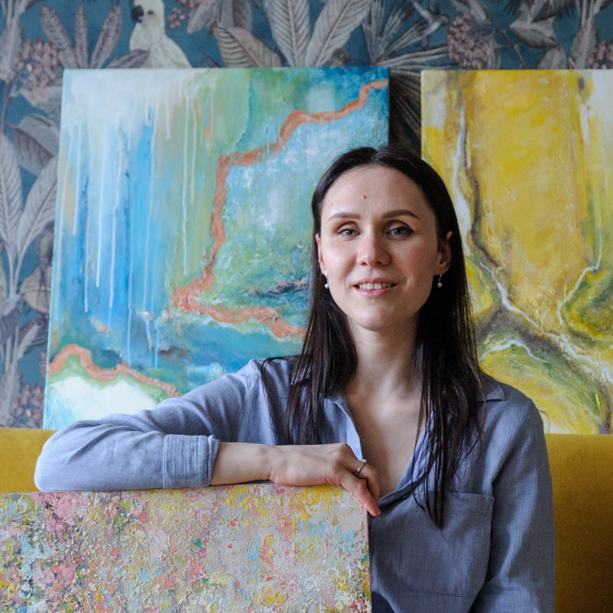 Photo shoot of artist Kate Shi