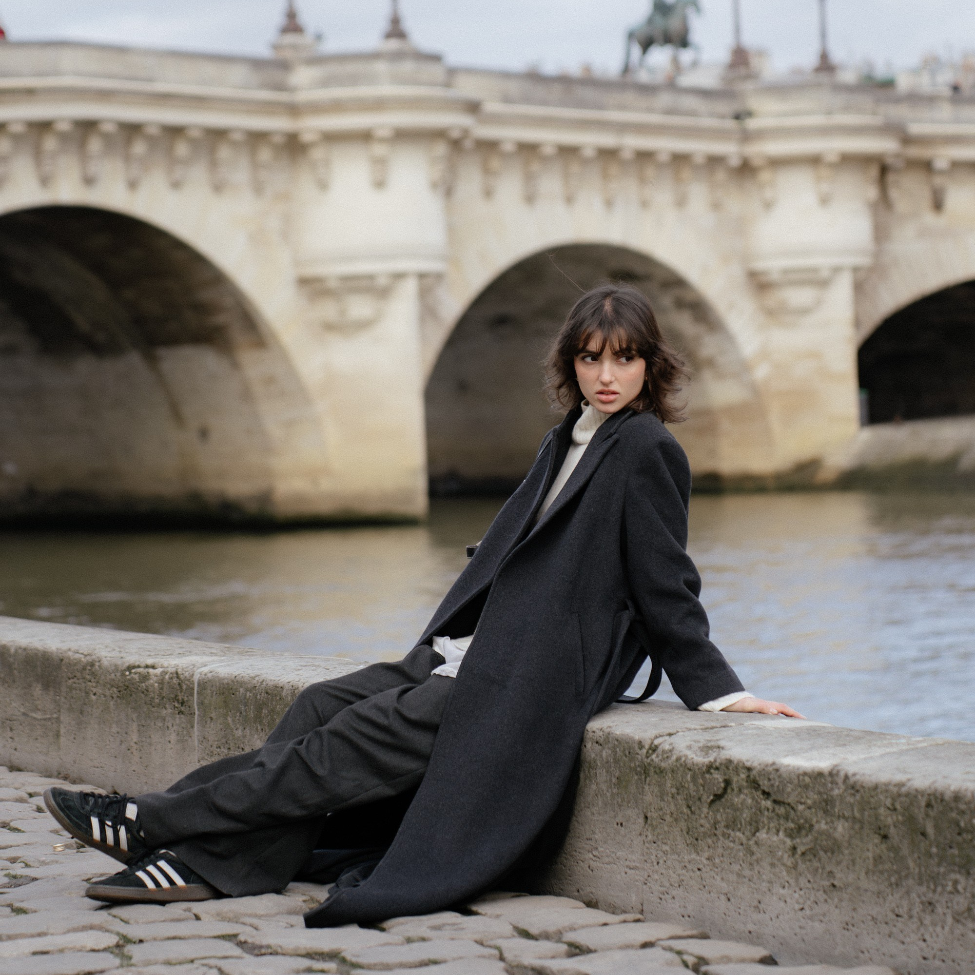 Contact Your Paris Photographer | Book a Photoshoot in Paris. Paris Photographer & Videographer