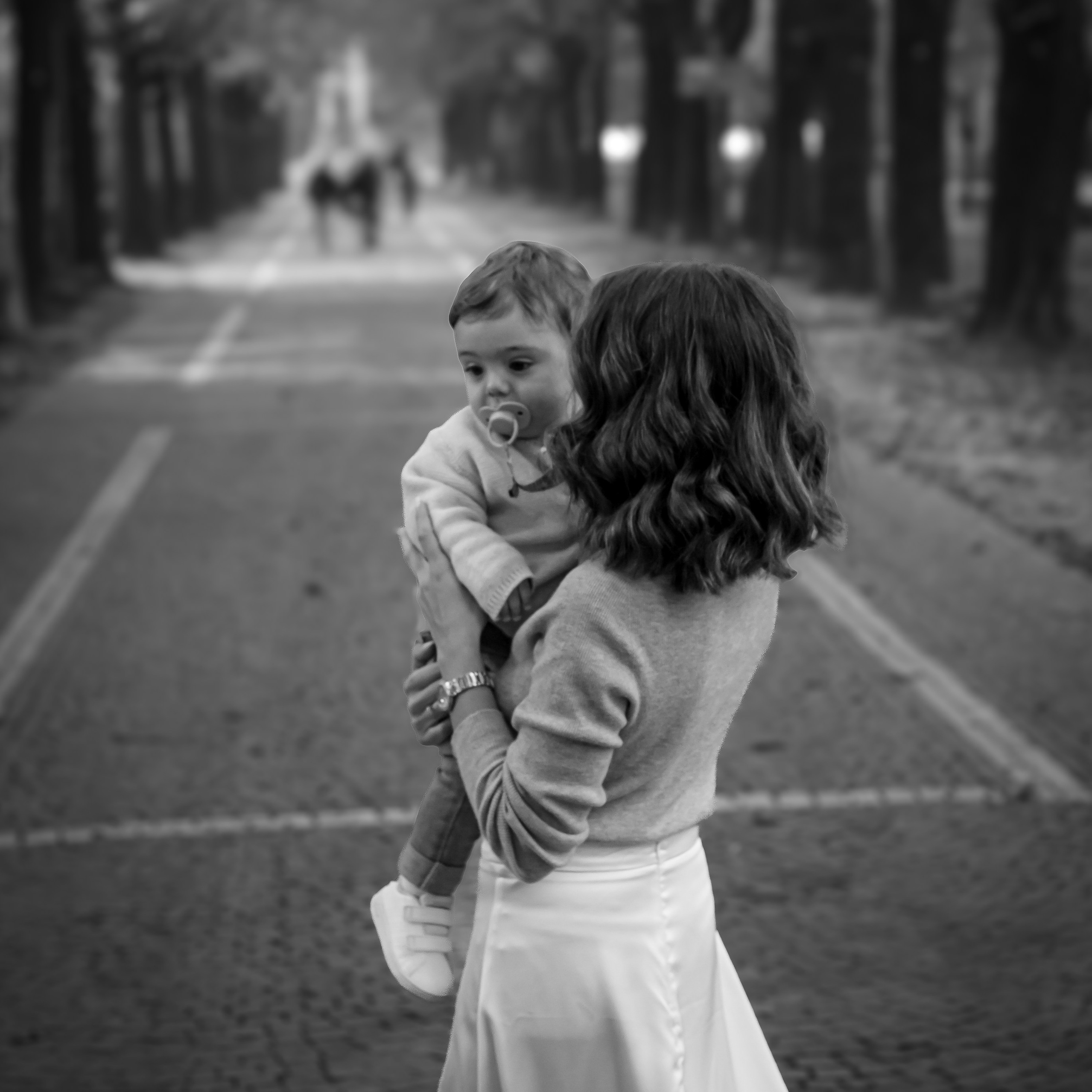 Servizi. Fotografa a Legnano e Novara — famiglie, coppie, ritratti, Love Story, passeggiate fotografiche e servizi a Milano per turisti