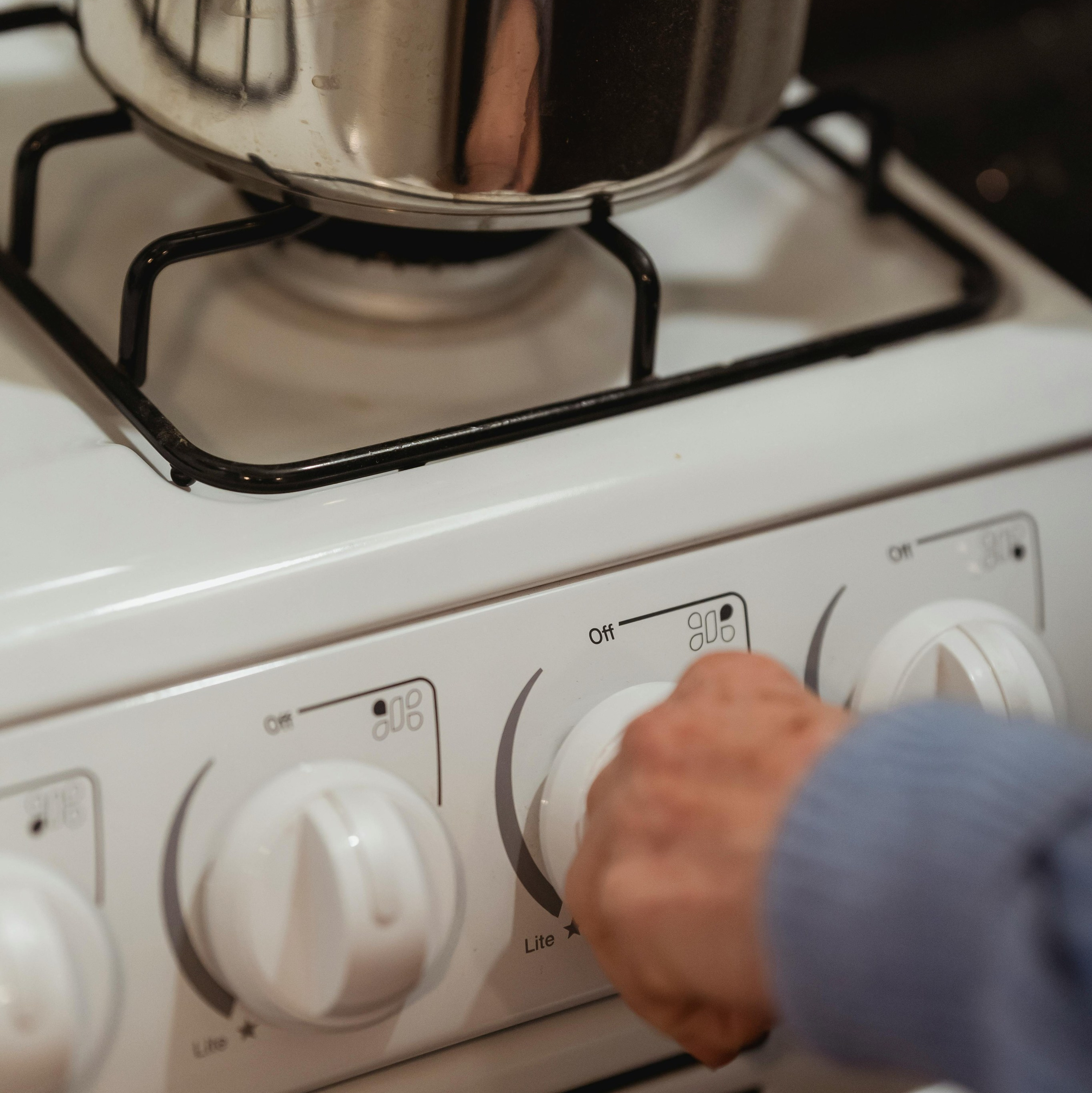 Stove repair, oven repair, stove burner not igniting, oven not heating properly, stove overheating, oven not reaching desired temperature