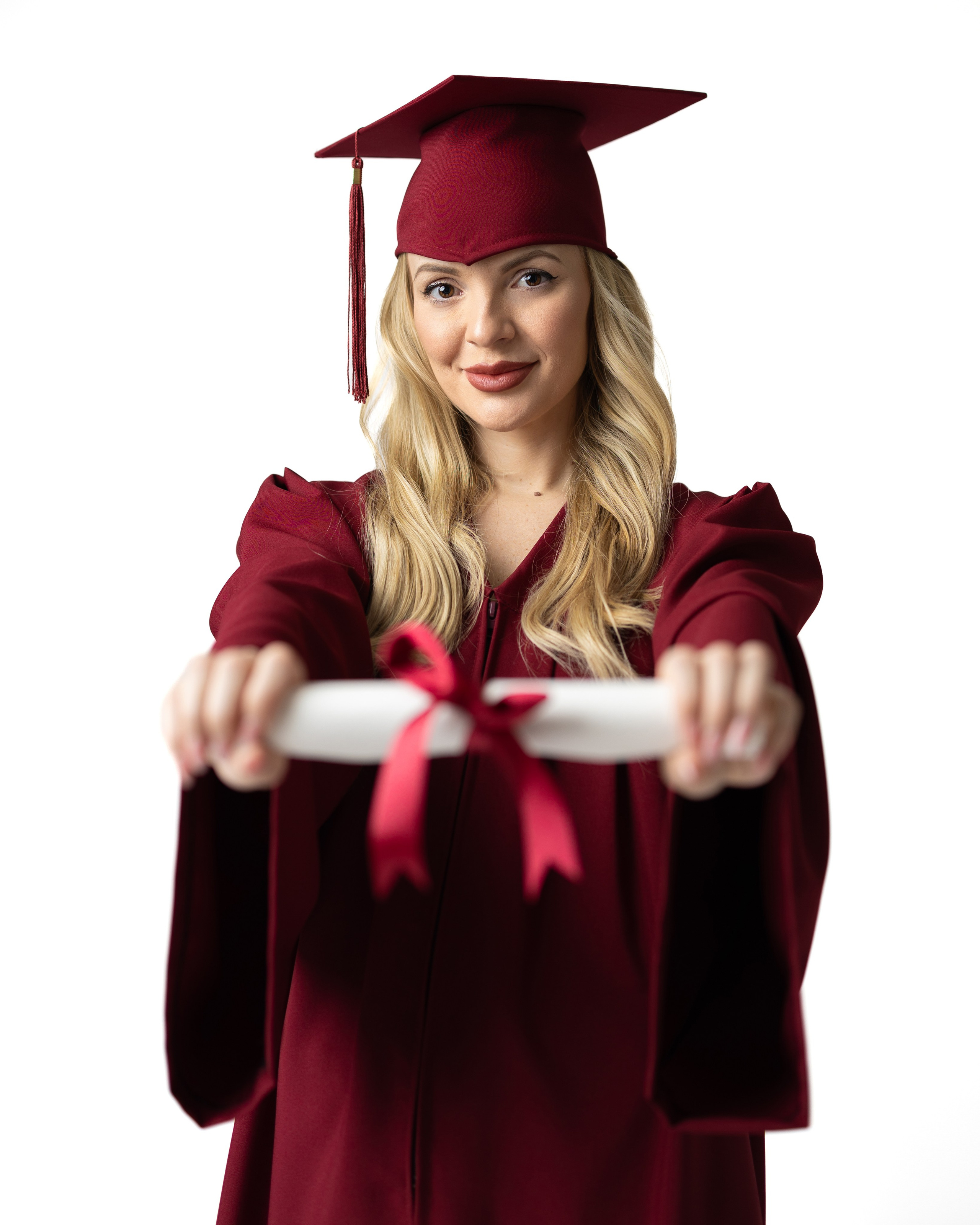 Академична абсолвентска тога за дипломиране – цвят бордо