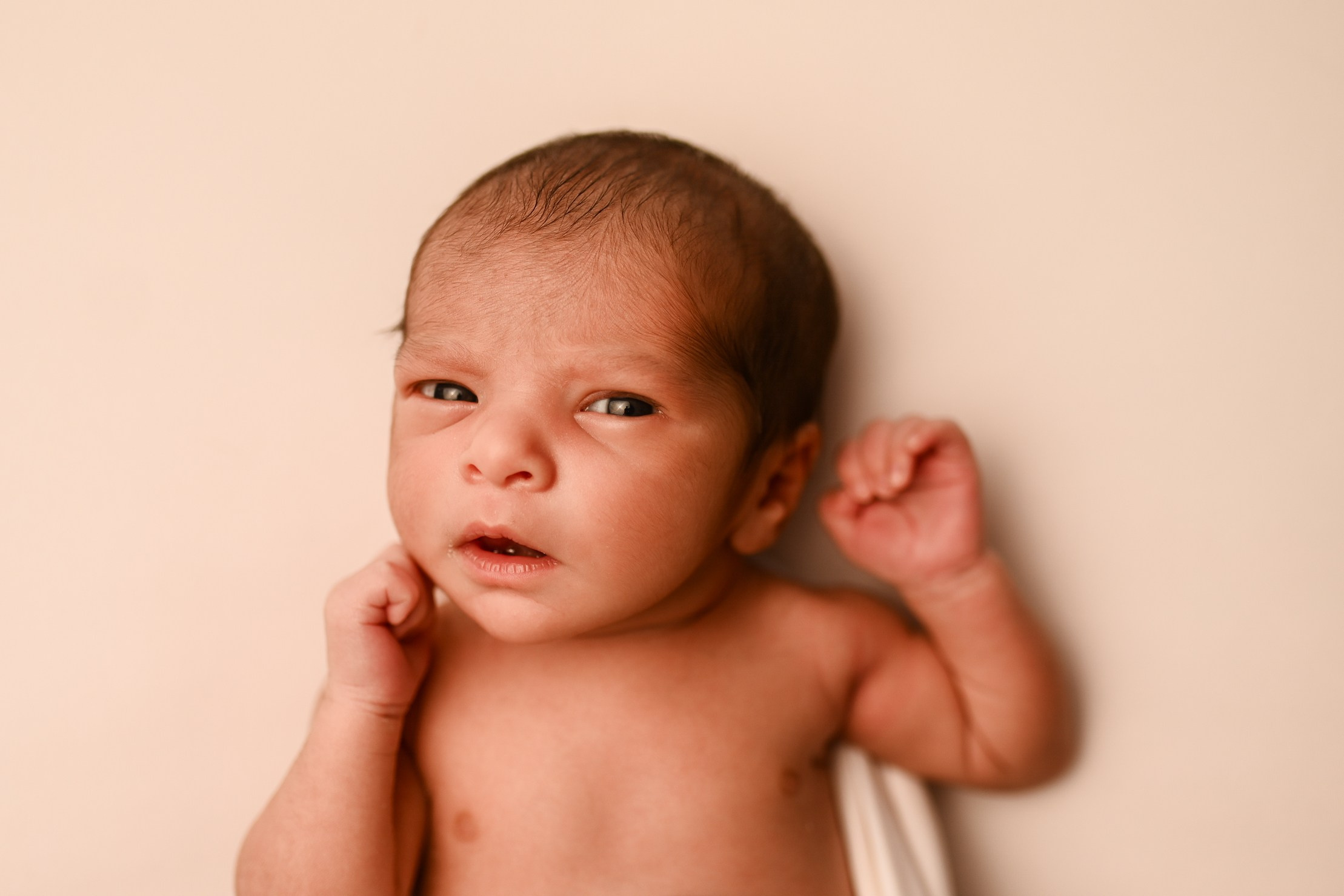 Φωτογράφιση νεογνού στη Ρόδο. WELCOME