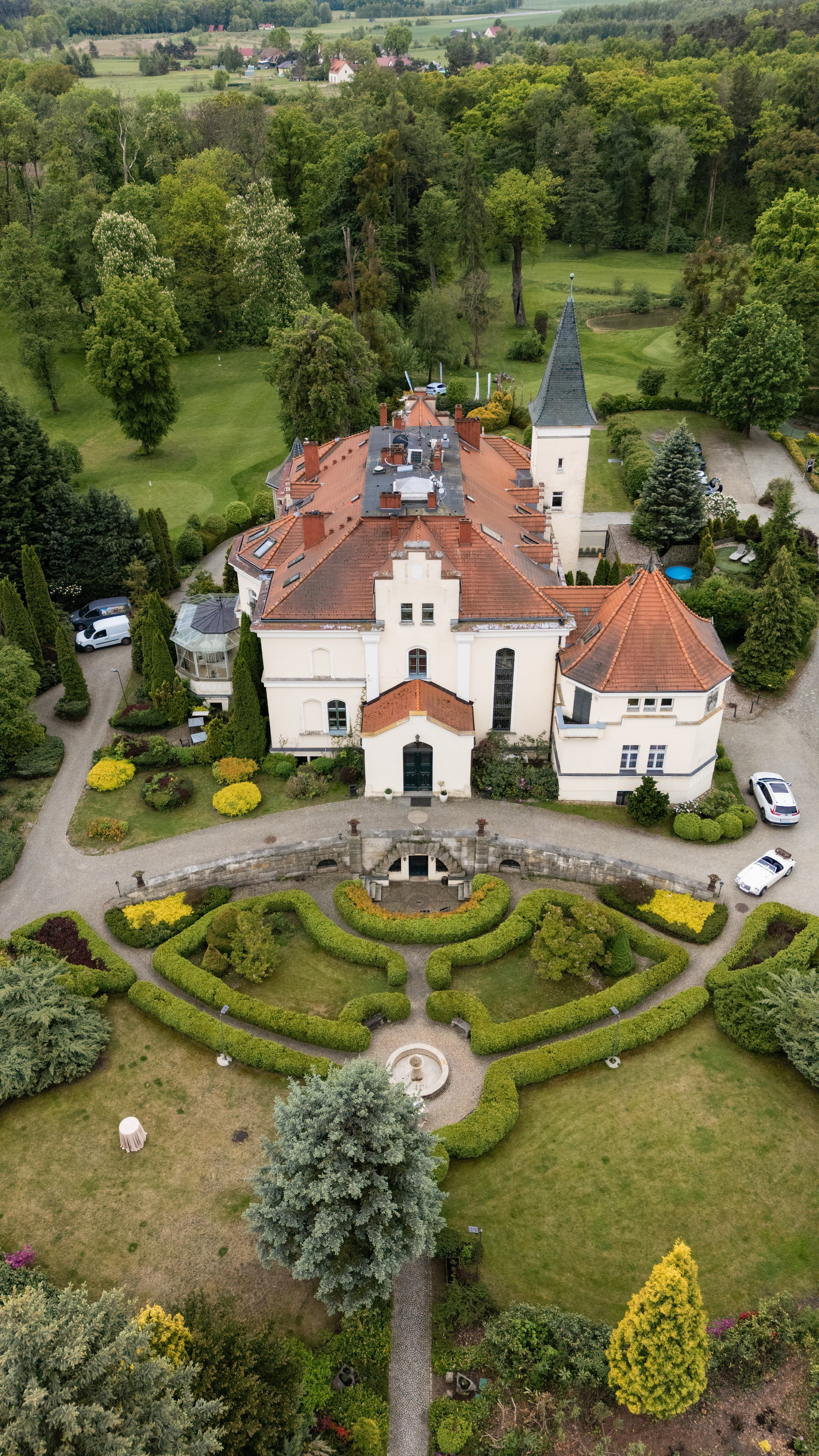 Photographer’s Tips for an Outdoor Wedding Ceremony. SL Wedding Photo — Editorial, Elegant & Timeless Wedding Photography in Poland and Across Europe