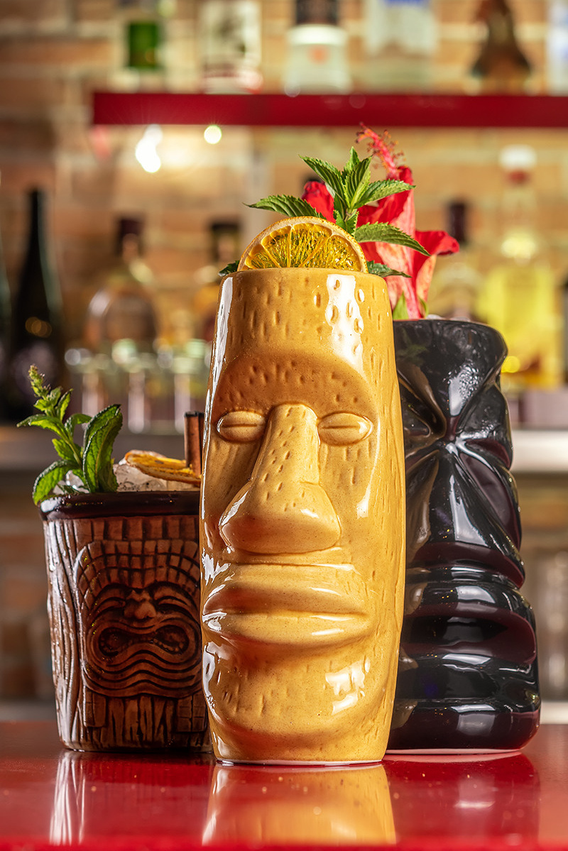 Photo shooting of beverages. Photographer Crete | Portrait Photographer | Evgenios Paopano