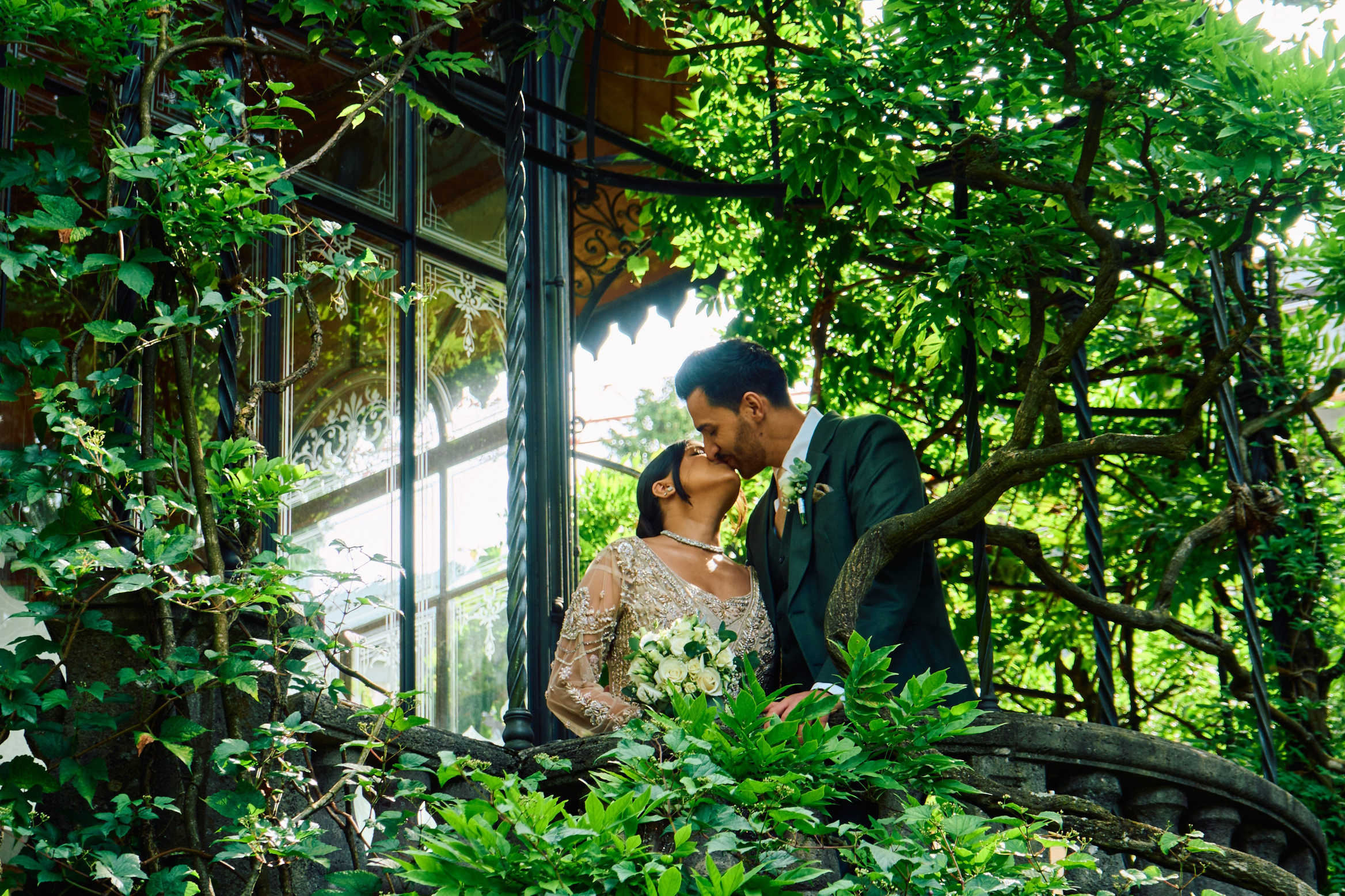 Premium Video. Fotograf und Videograf für Hochzeiten in Zürich, verfügbar weltweit