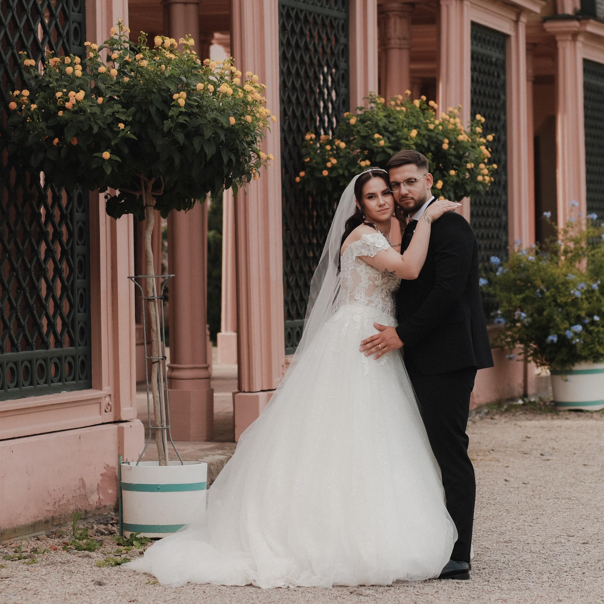 Romantisches Paarshooting im Schloss Schwetzingen – Hochzeitsfotograf Rhein-Neckar