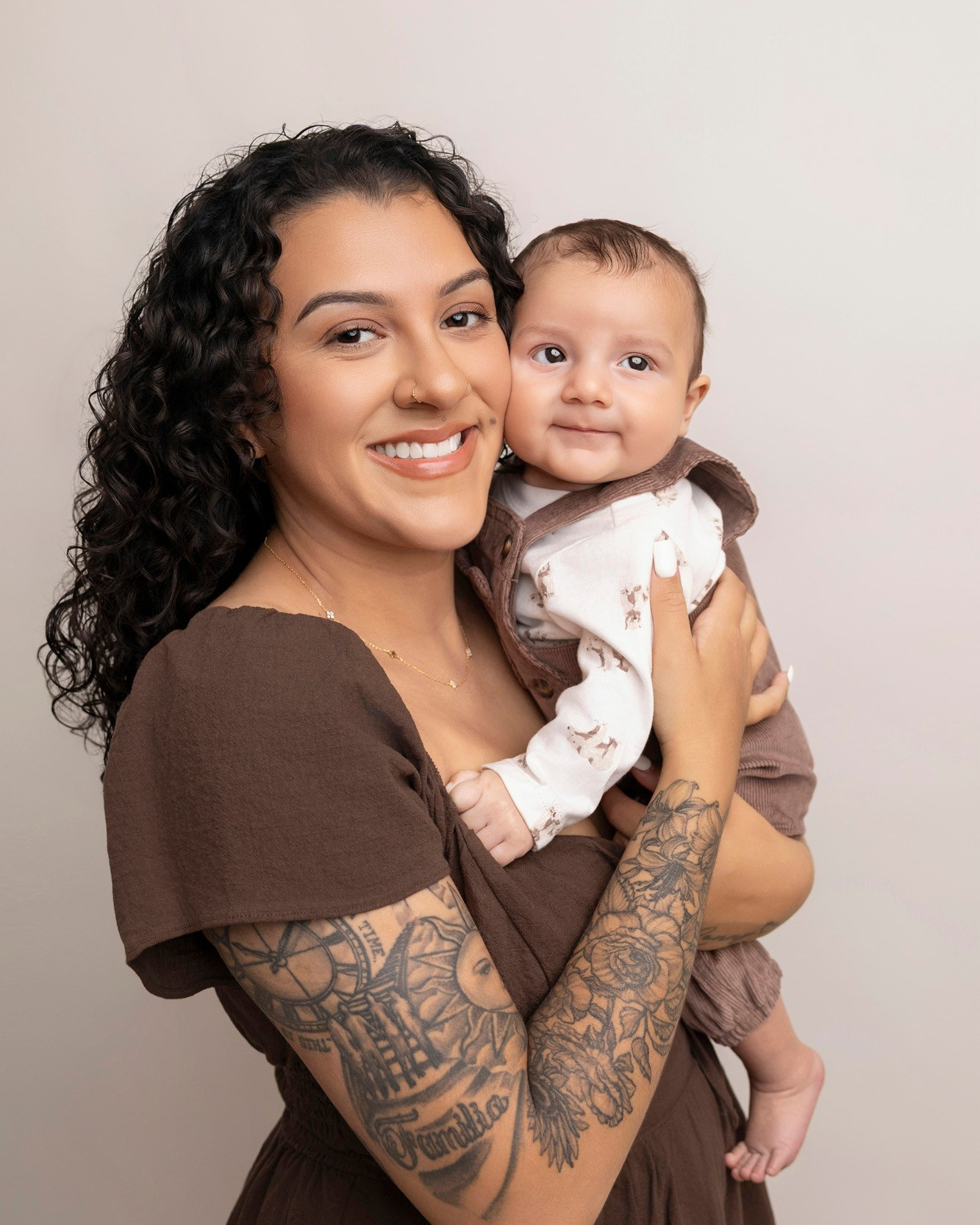 Mother’s Day Special. Newborn photographer in Tampa Bay Area, FL
