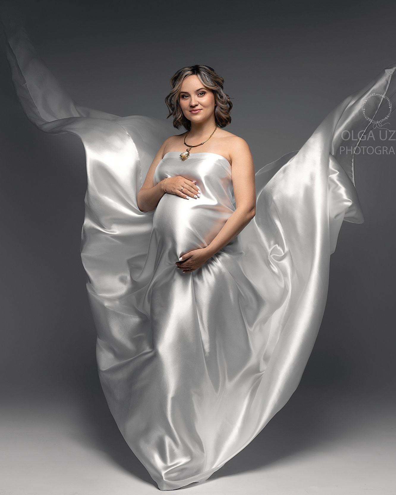 Dresses. Stevenage, Hertfordshire family, maternity and newborn photographer