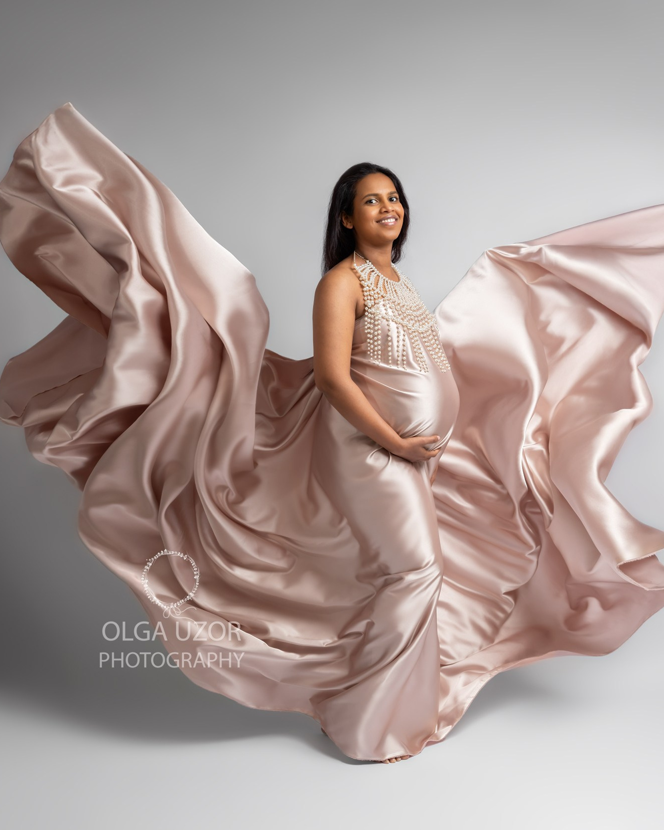 Dresses. Stevenage, Hertfordshire family, maternity and newborn photographer